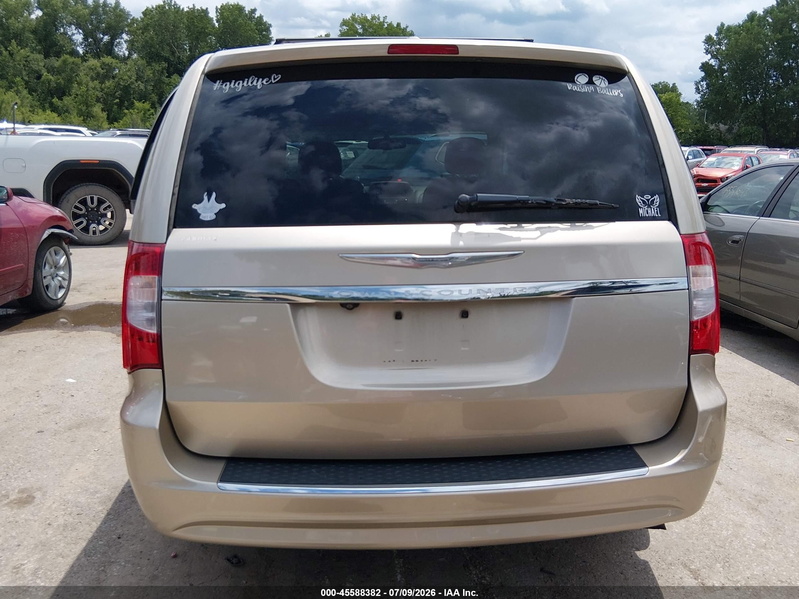 2014 Chrysler Town & Country Touring Champagne vin: 2C4RC1BG0ER232366