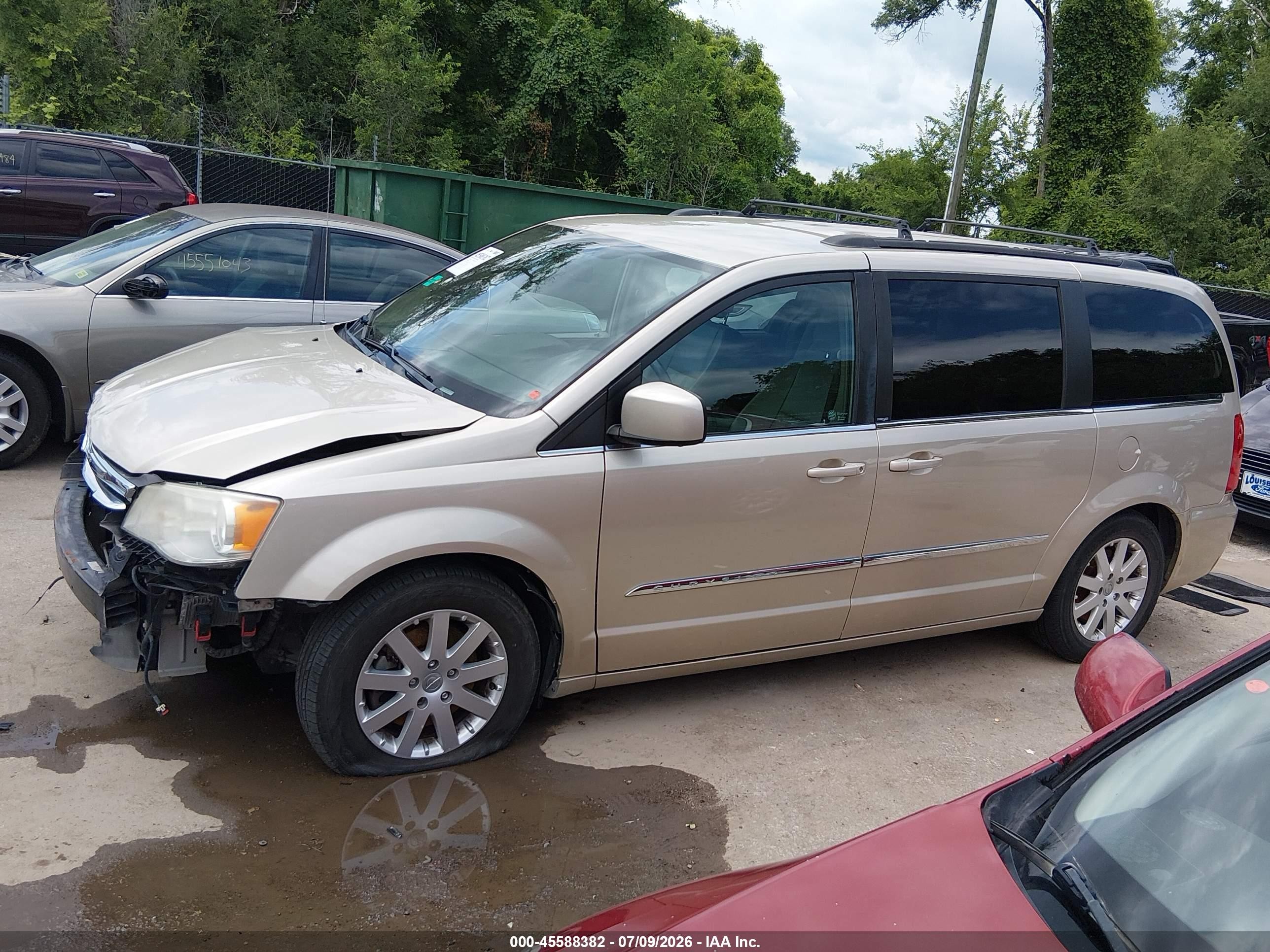 2014 Chrysler Town & Country Touring Champagne vin: 2C4RC1BG0ER232366