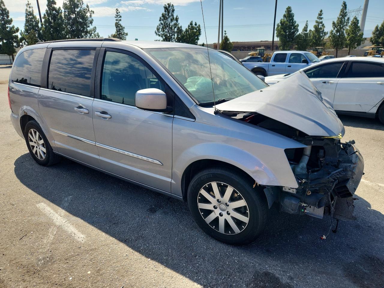 2014 Chrysler Town & Country Touring Silver vin: 2C4RC1BG0ER247823