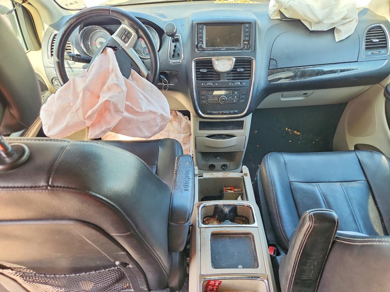 2014 Chrysler Town & Country Touring Silver vin: 2C4RC1BG0ER247823