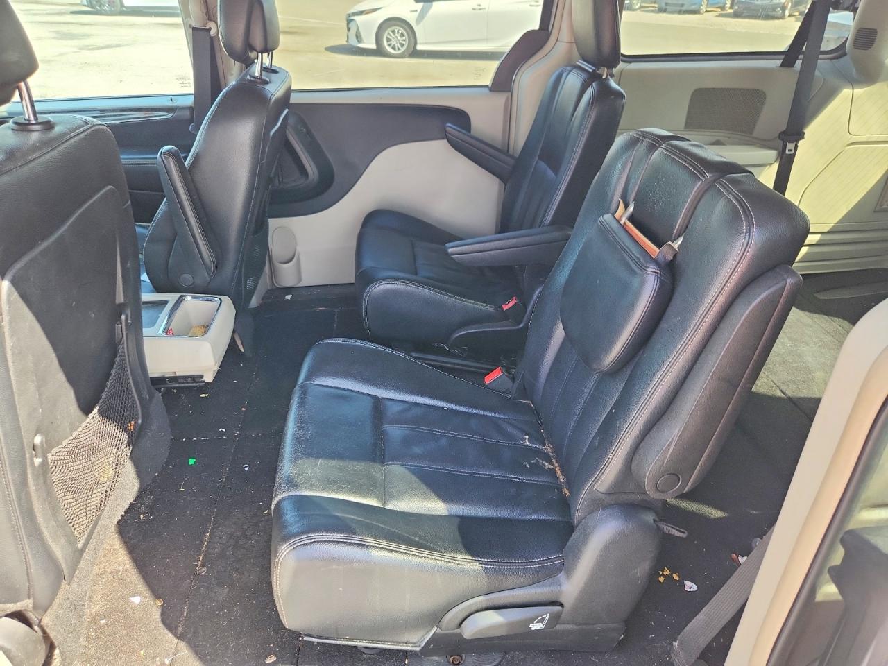 2014 Chrysler Town & Country Touring Silver vin: 2C4RC1BG0ER247823