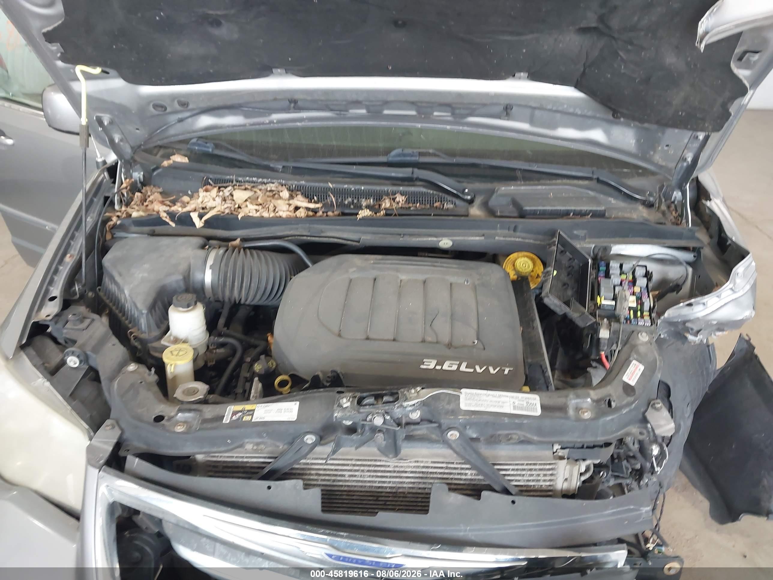 2014 Chrysler Town & Country Touring Gray vin: 2C4RC1BG0ER292678