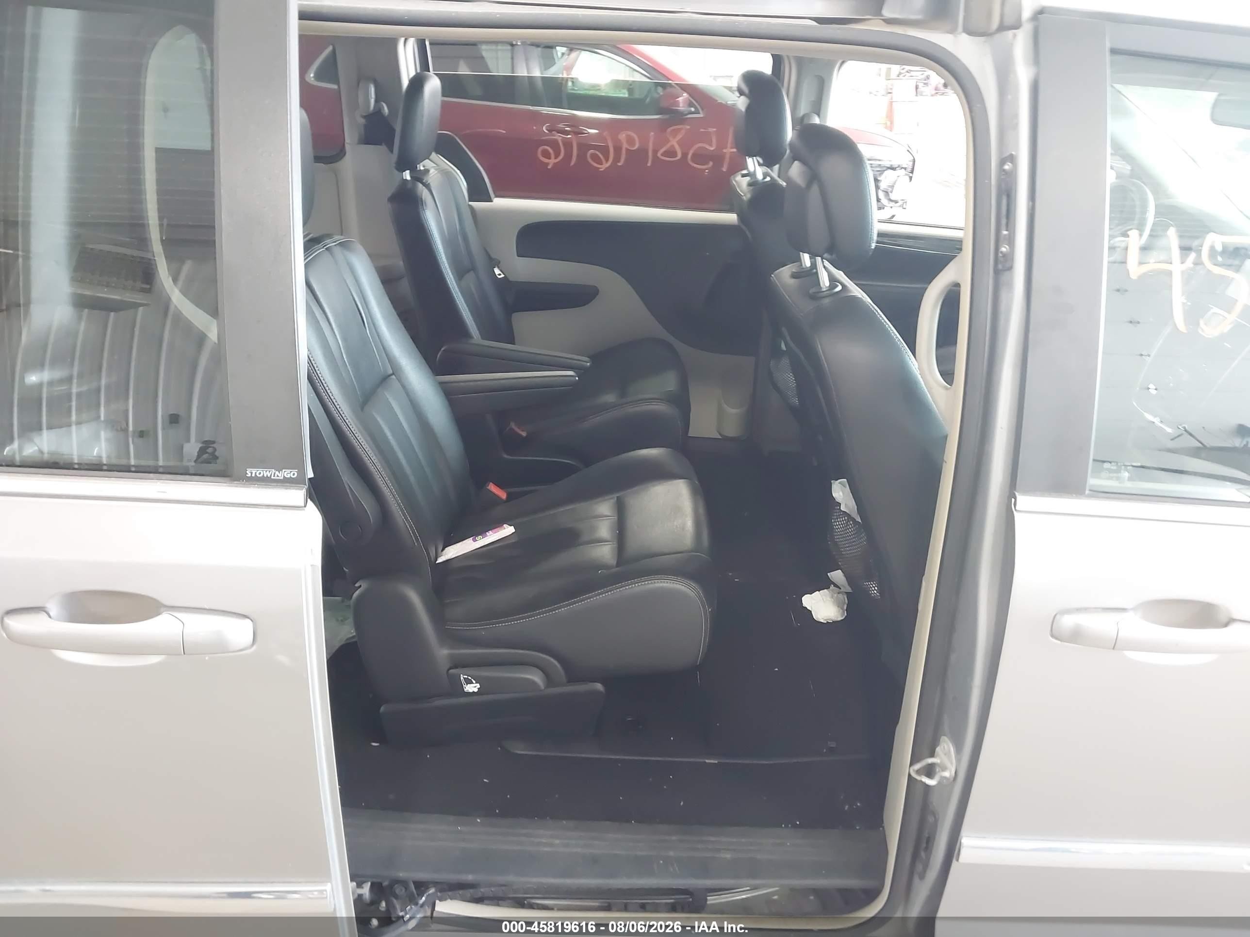 2014 Chrysler Town & Country Touring Gray vin: 2C4RC1BG0ER292678