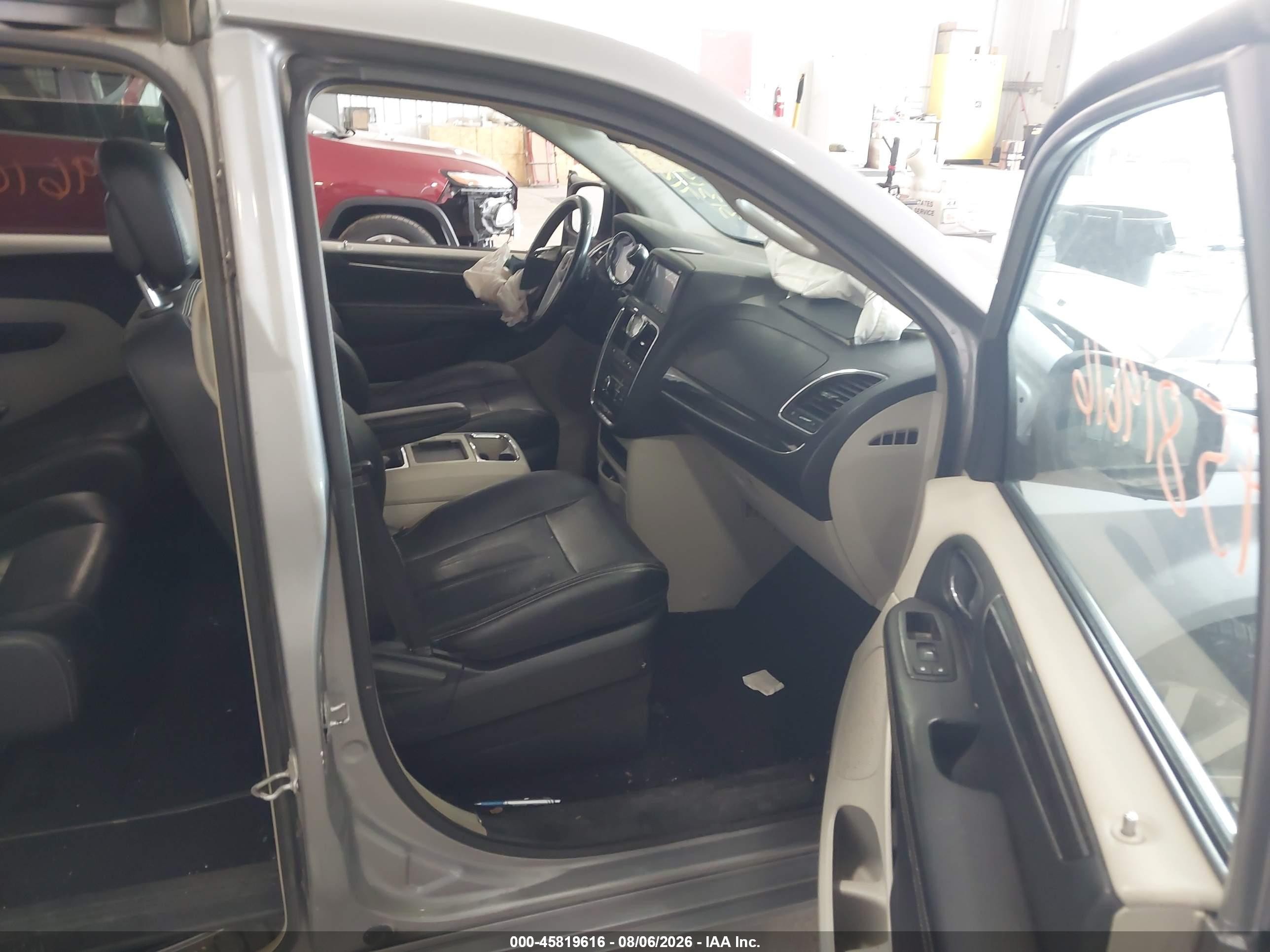 2014 Chrysler Town & Country Touring Gray vin: 2C4RC1BG0ER292678