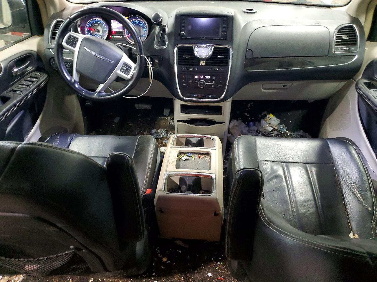 2014 Chrysler Town & Country Touring White vin: 2C4RC1BG0ER398015