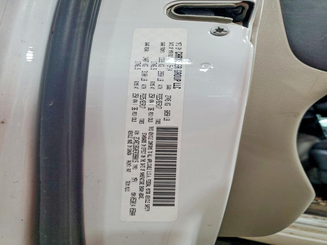 2014 Chrysler Town & Country Touring White vin: 2C4RC1BG0ER398015