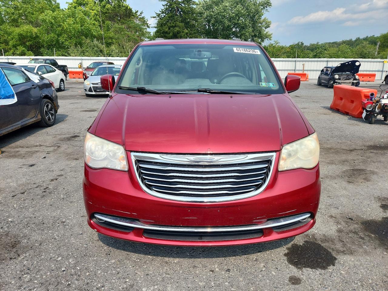 2014 Chrysler Town & Country Touring Red vin: 2C4RC1BG0ER399908
