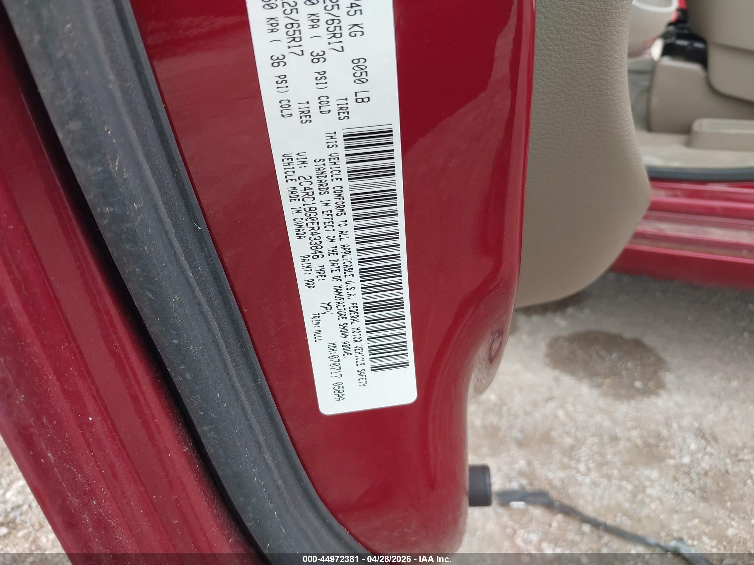 2014 Chrysler Town & Country Touring Red vin: 2C4RC1BG0ER433846