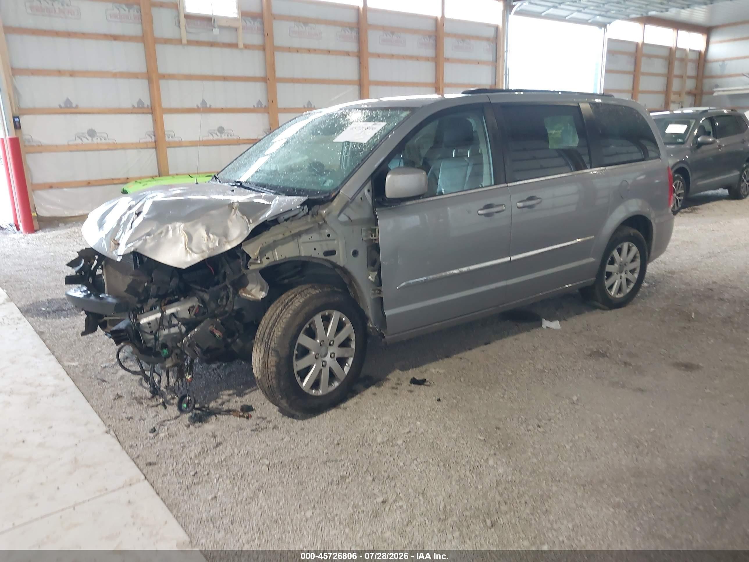 2014 Chrysler Town & Country Touring Silver vin: 2C4RC1BG0ER437881