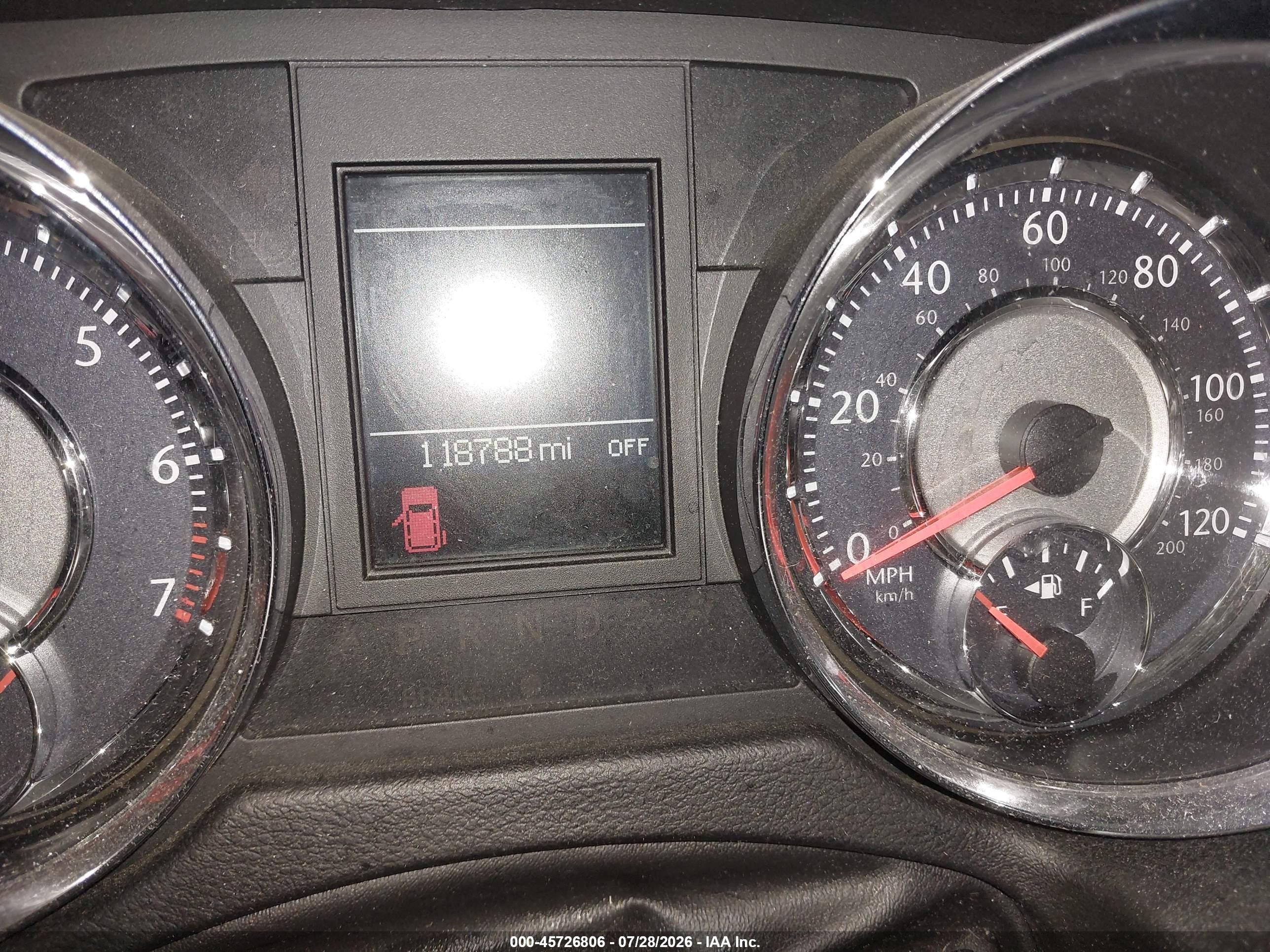 2014 Chrysler Town & Country Touring Silver vin: 2C4RC1BG0ER437881