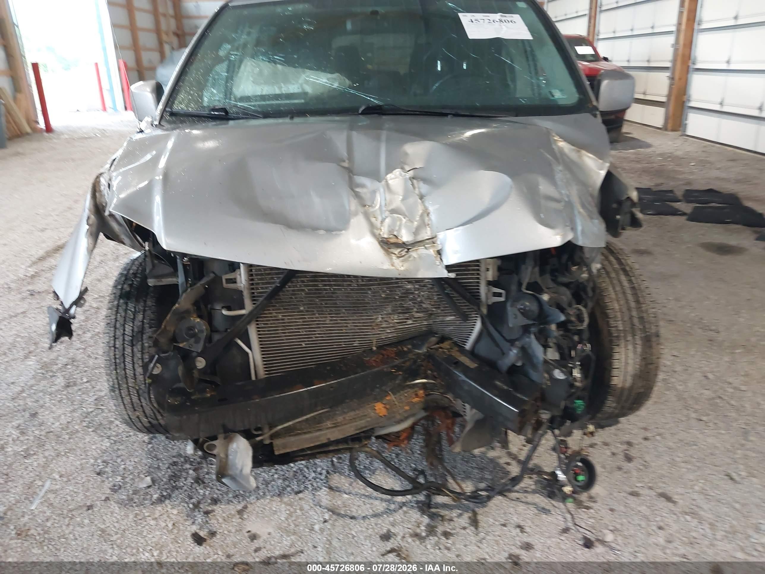 2014 Chrysler Town & Country Touring Silver vin: 2C4RC1BG0ER437881