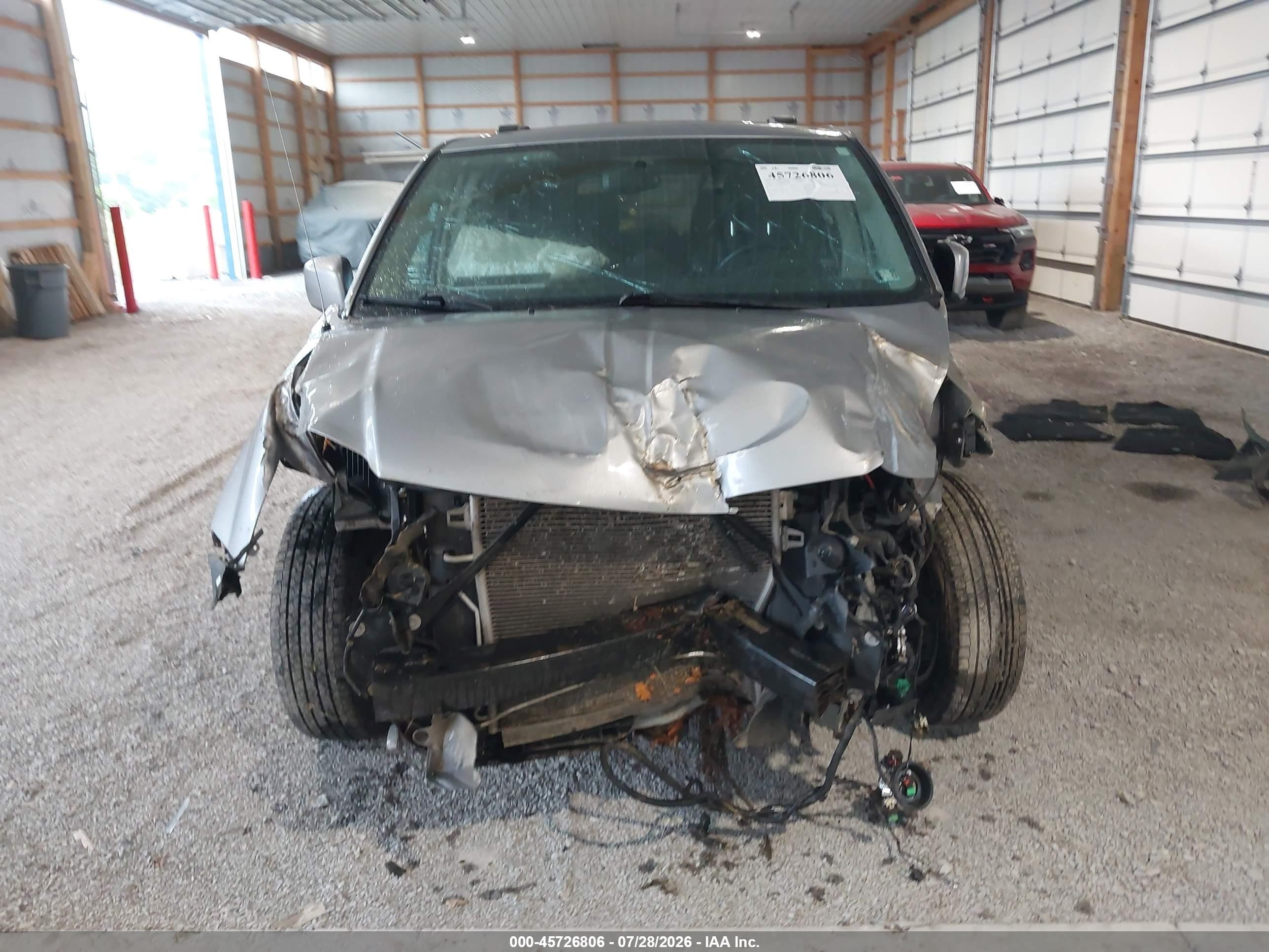 2014 Chrysler Town & Country Touring Silver vin: 2C4RC1BG0ER437881