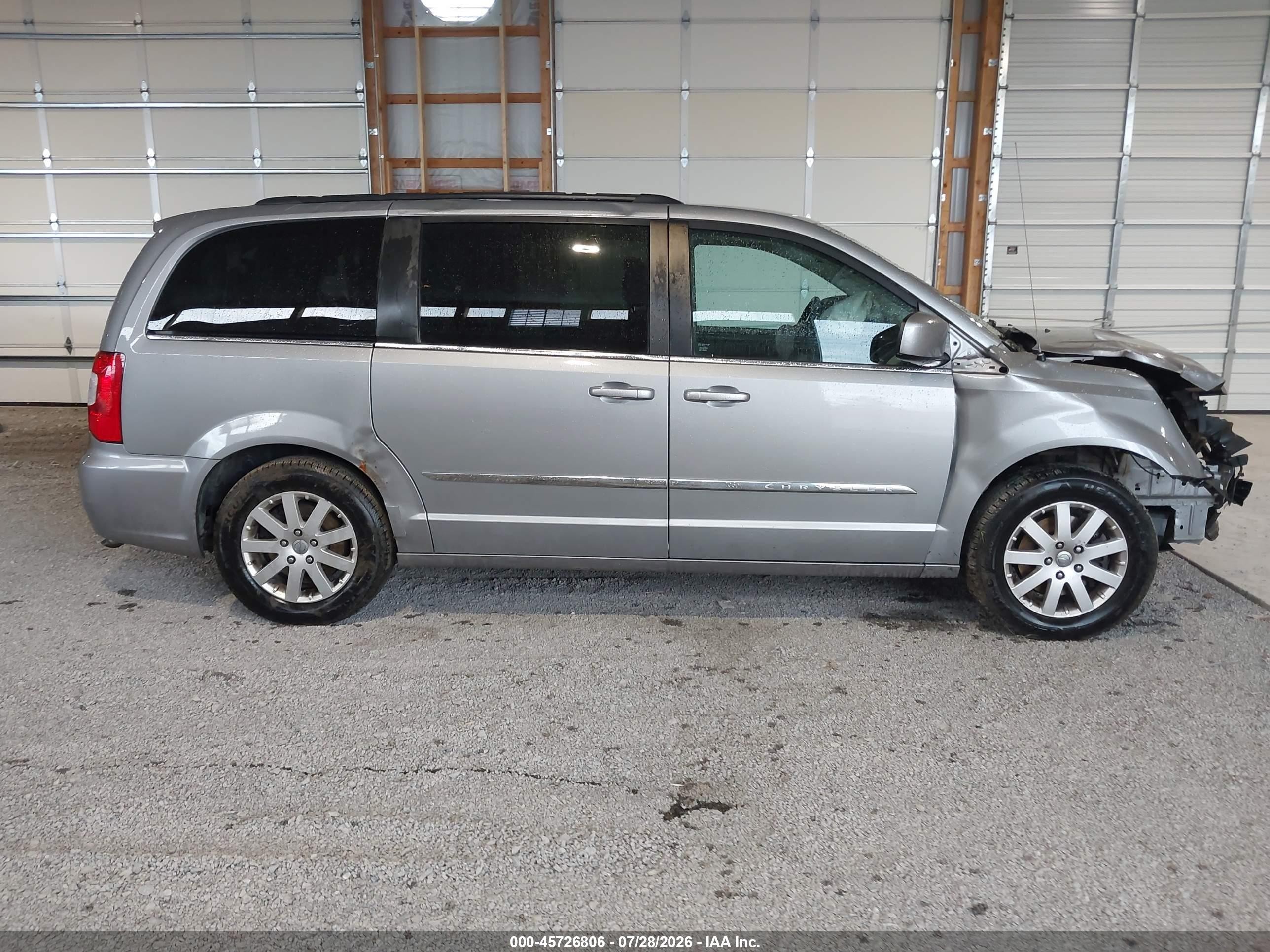 2014 Chrysler Town & Country Touring Silver vin: 2C4RC1BG0ER437881