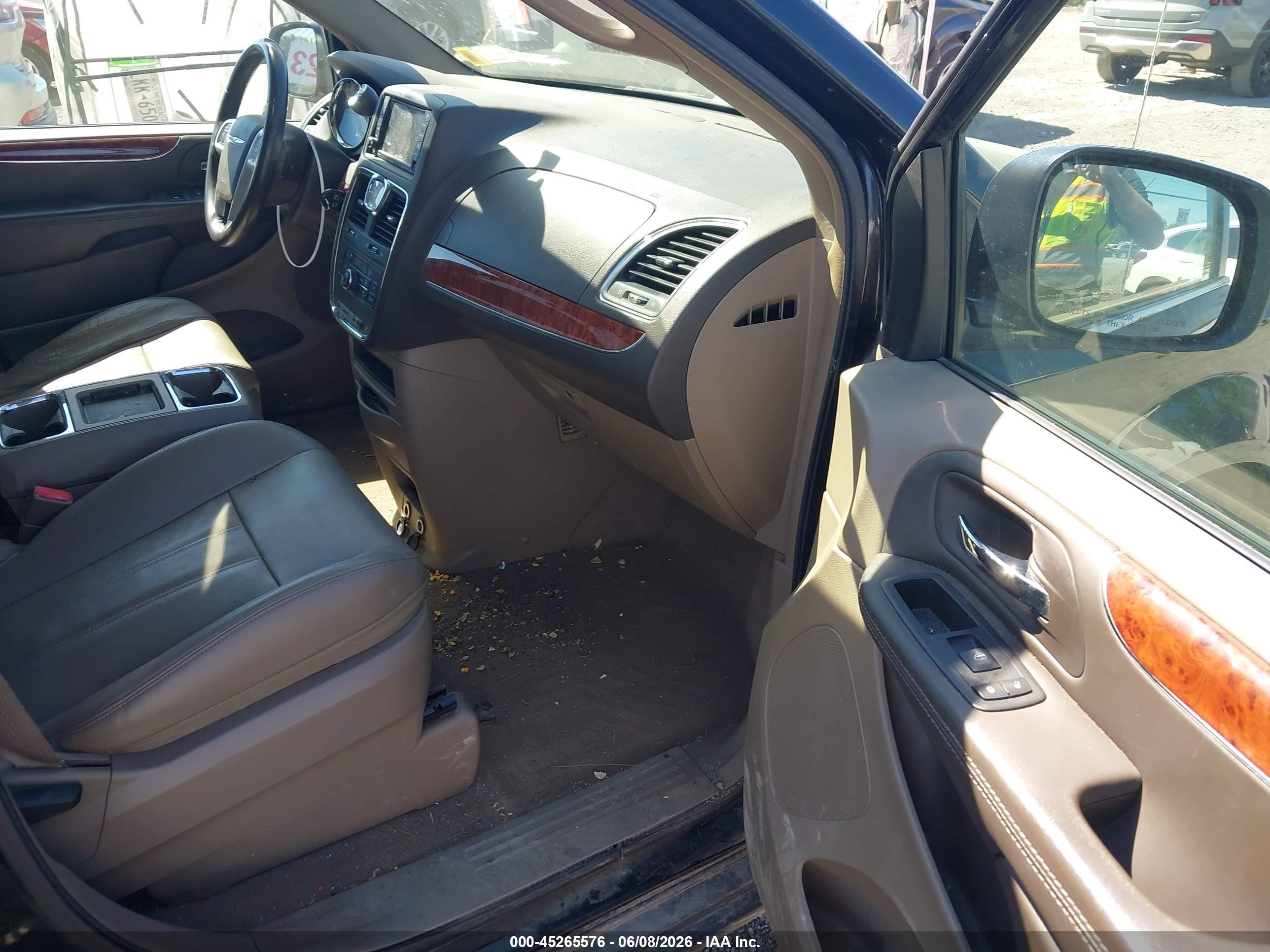 2014 Chrysler Town & Country Touring Dark Blue vin: 2C4RC1BG0ER438884