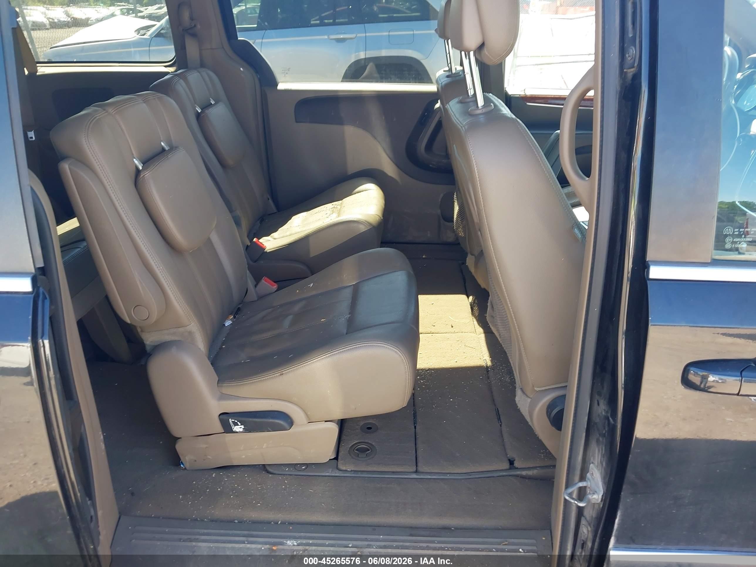 2014 Chrysler Town & Country Touring Dark Blue vin: 2C4RC1BG0ER438884