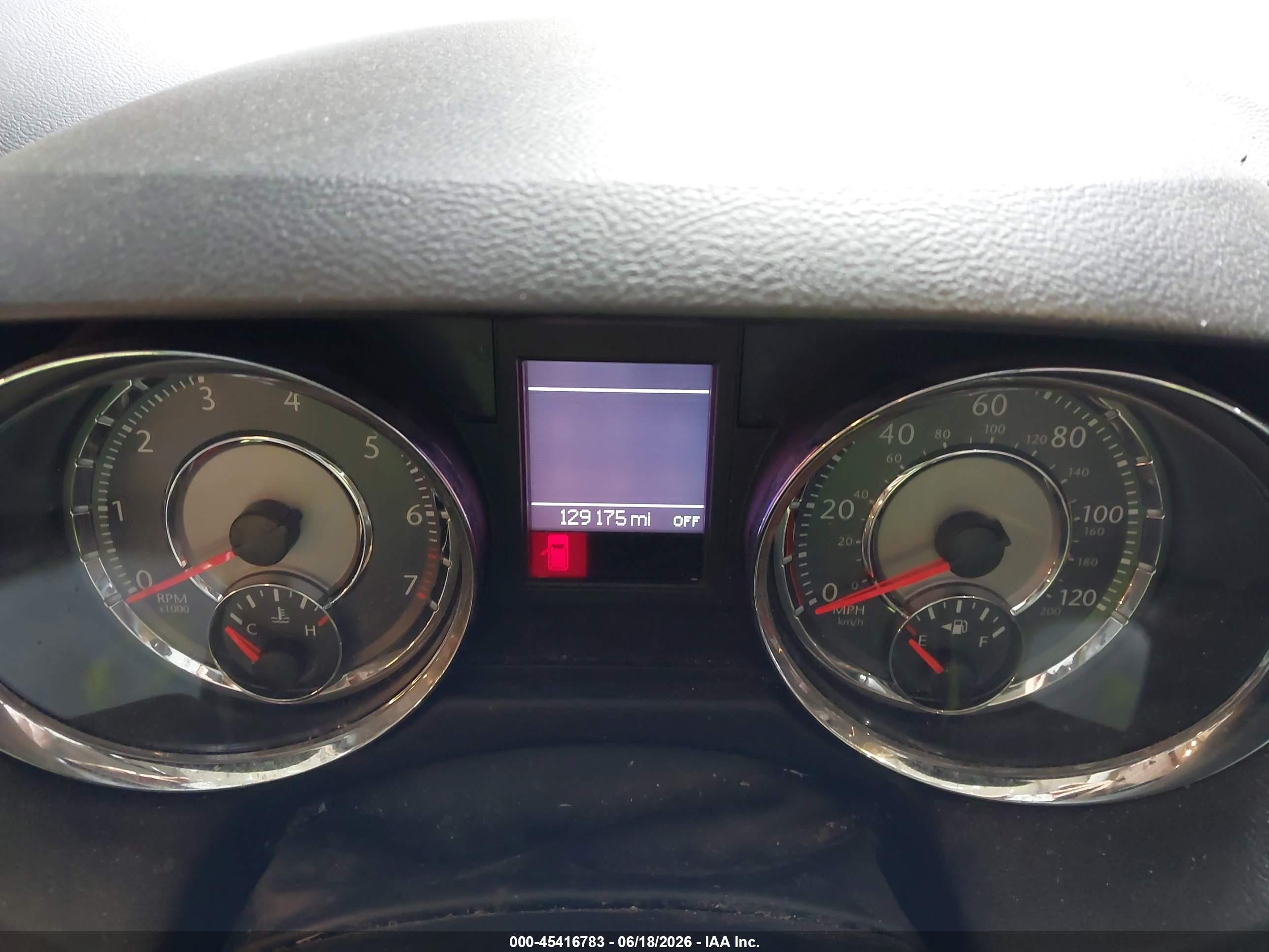 2014 Chrysler Town & Country Touring White vin: 2C4RC1BG0ER442661