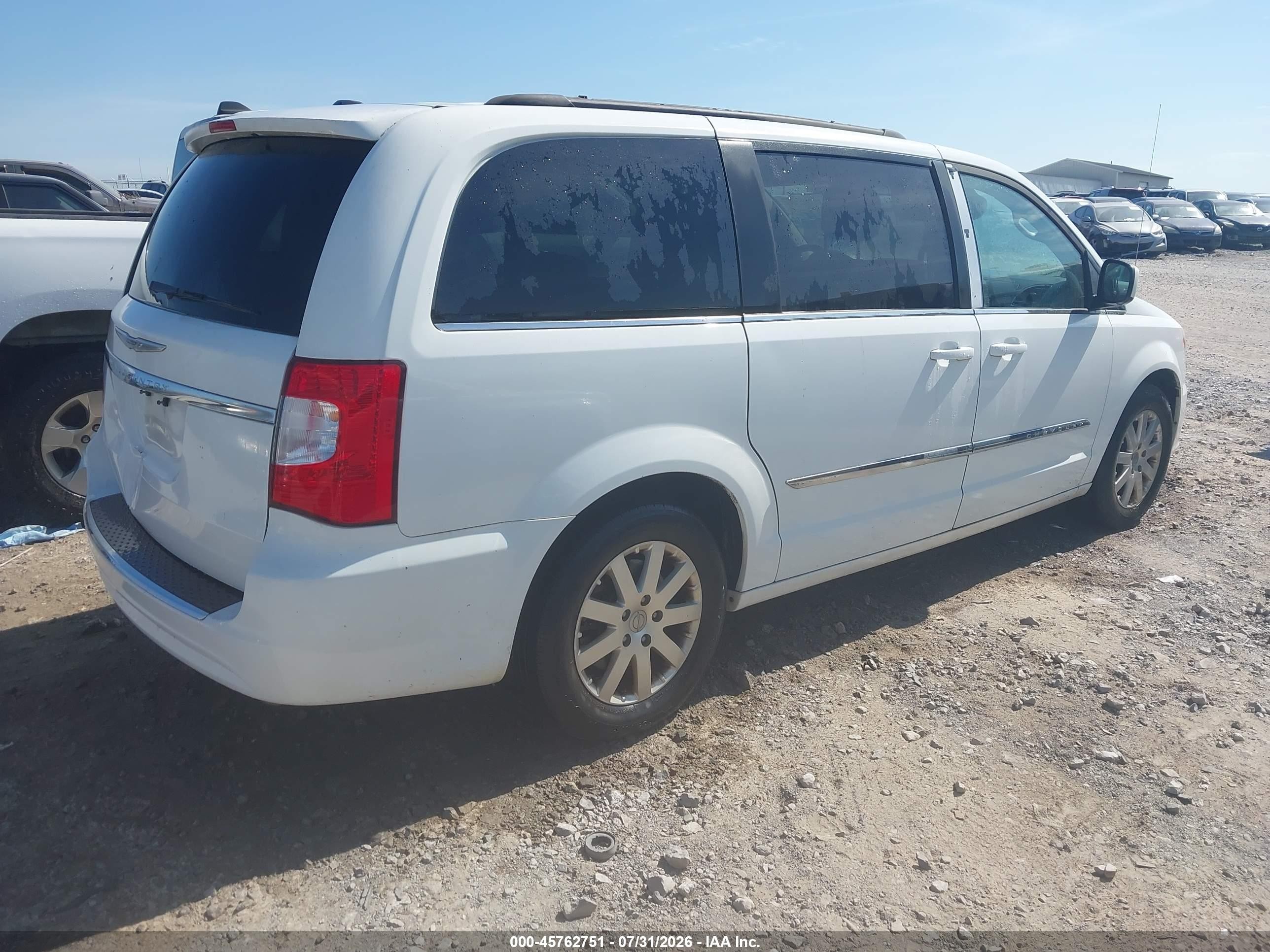 2014 Chrysler Town & Country Touring White vin: 2C4RC1BG0ER443776