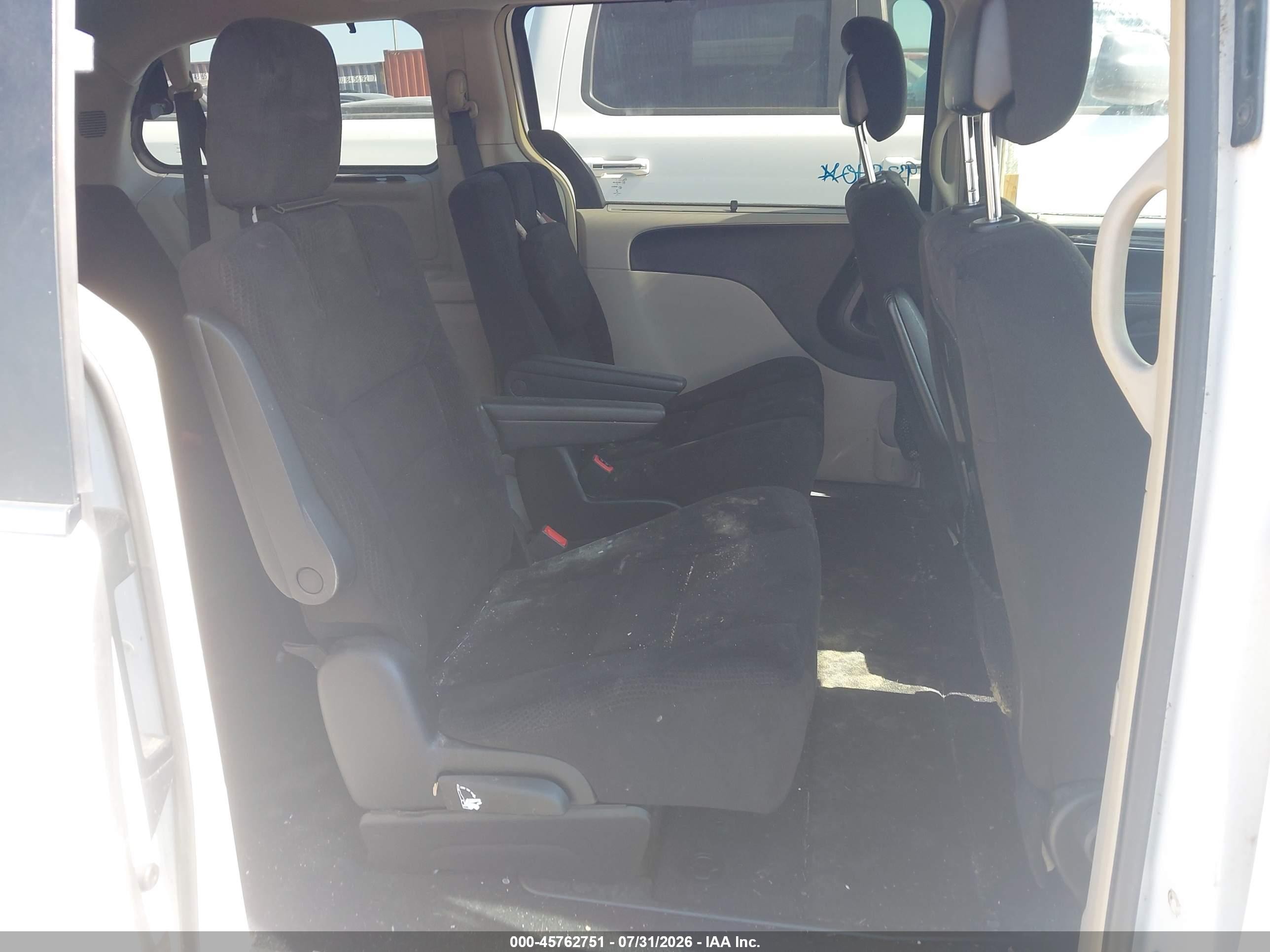 2014 Chrysler Town & Country Touring White vin: 2C4RC1BG0ER443776