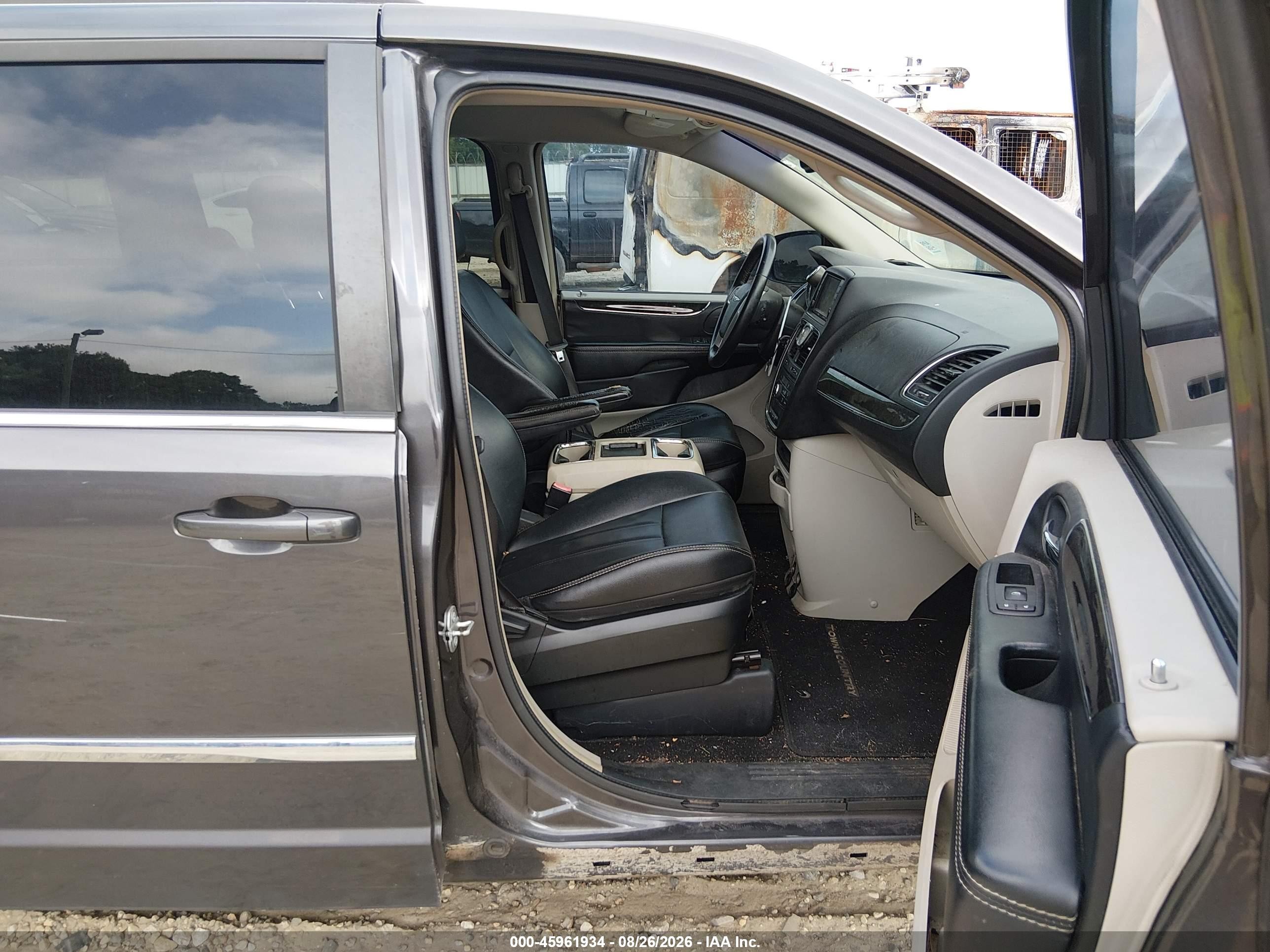 2015 Chrysler Town & Country Touring Gray vin: 2C4RC1BG0FR538565