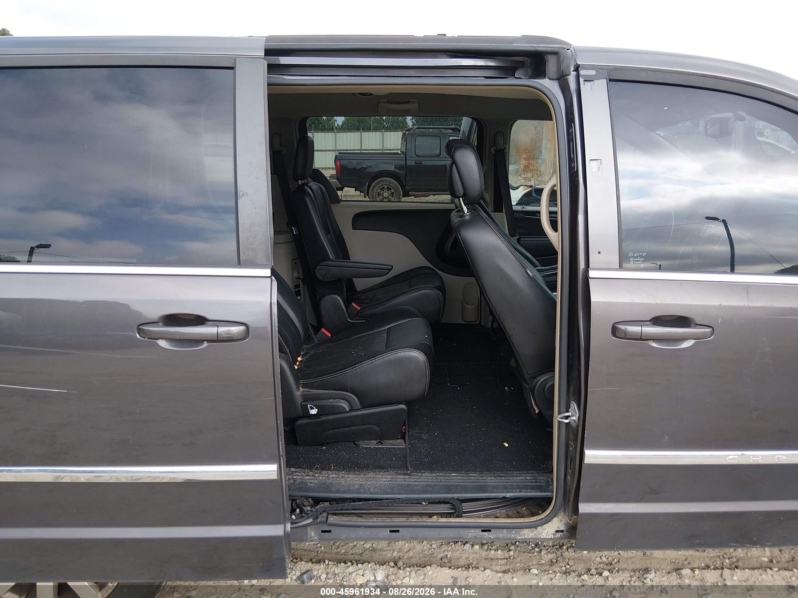 2015 Chrysler Town & Country Touring Gray vin: 2C4RC1BG0FR538565