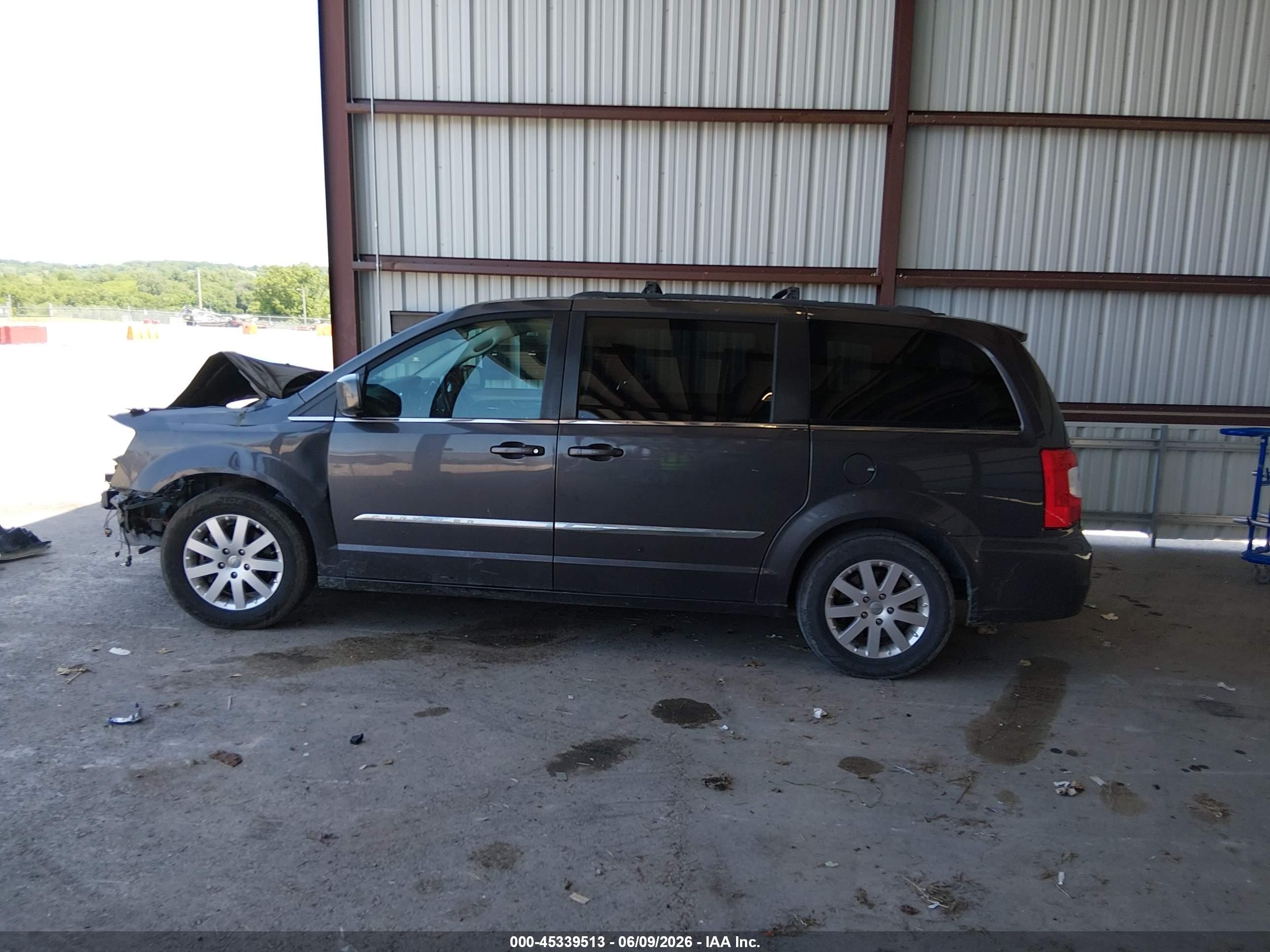 2015 Chrysler Town & Country Touring Gray vin: 2C4RC1BG0FR571498
