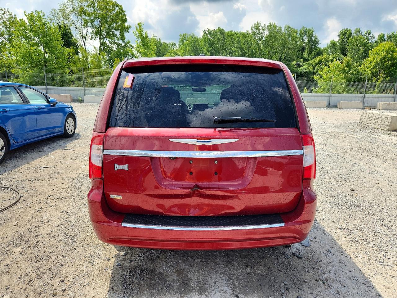 2015 Chrysler Town & Country Touring Burgundy vin: 2C4RC1BG0FR661556
