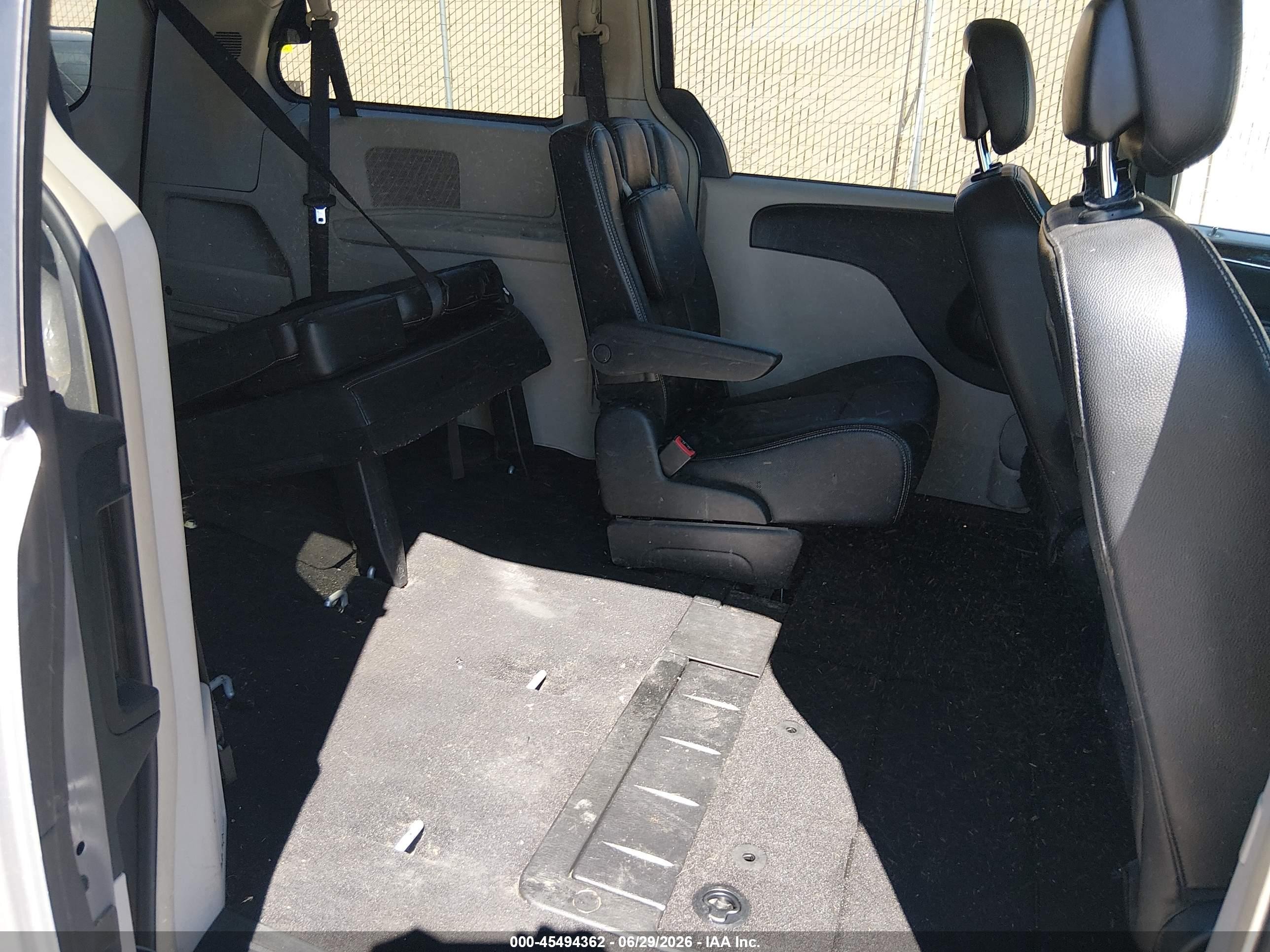 2015 Chrysler Town & Country Touring Gray vin: 2C4RC1BG0FR696629