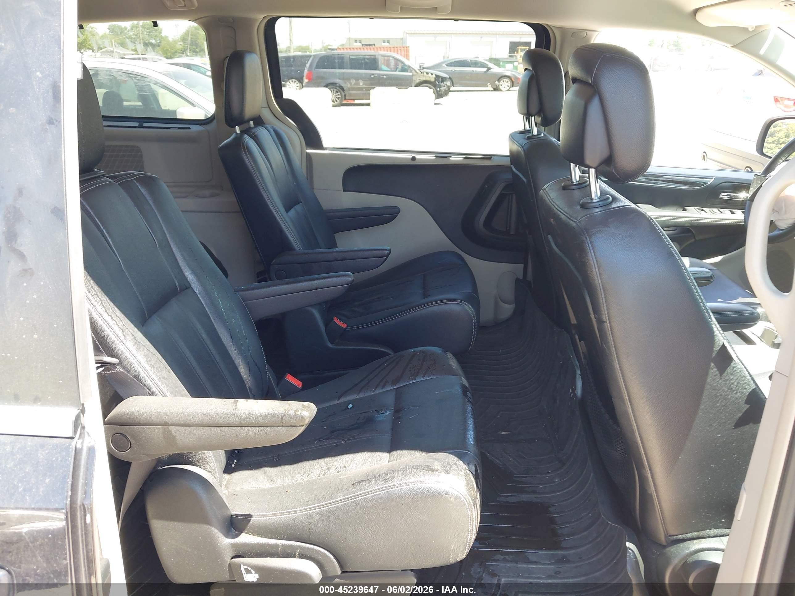 2015 Chrysler Town & Country Touring Black vin: 2C4RC1BG0FR699580