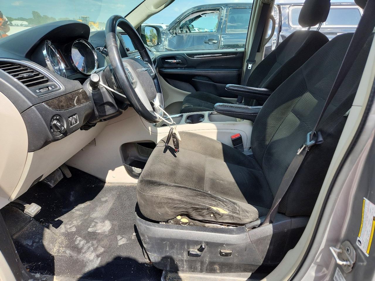 2015 Chrysler Town & Country Touring Серебряный vin: 2C4RC1BG0FR707595