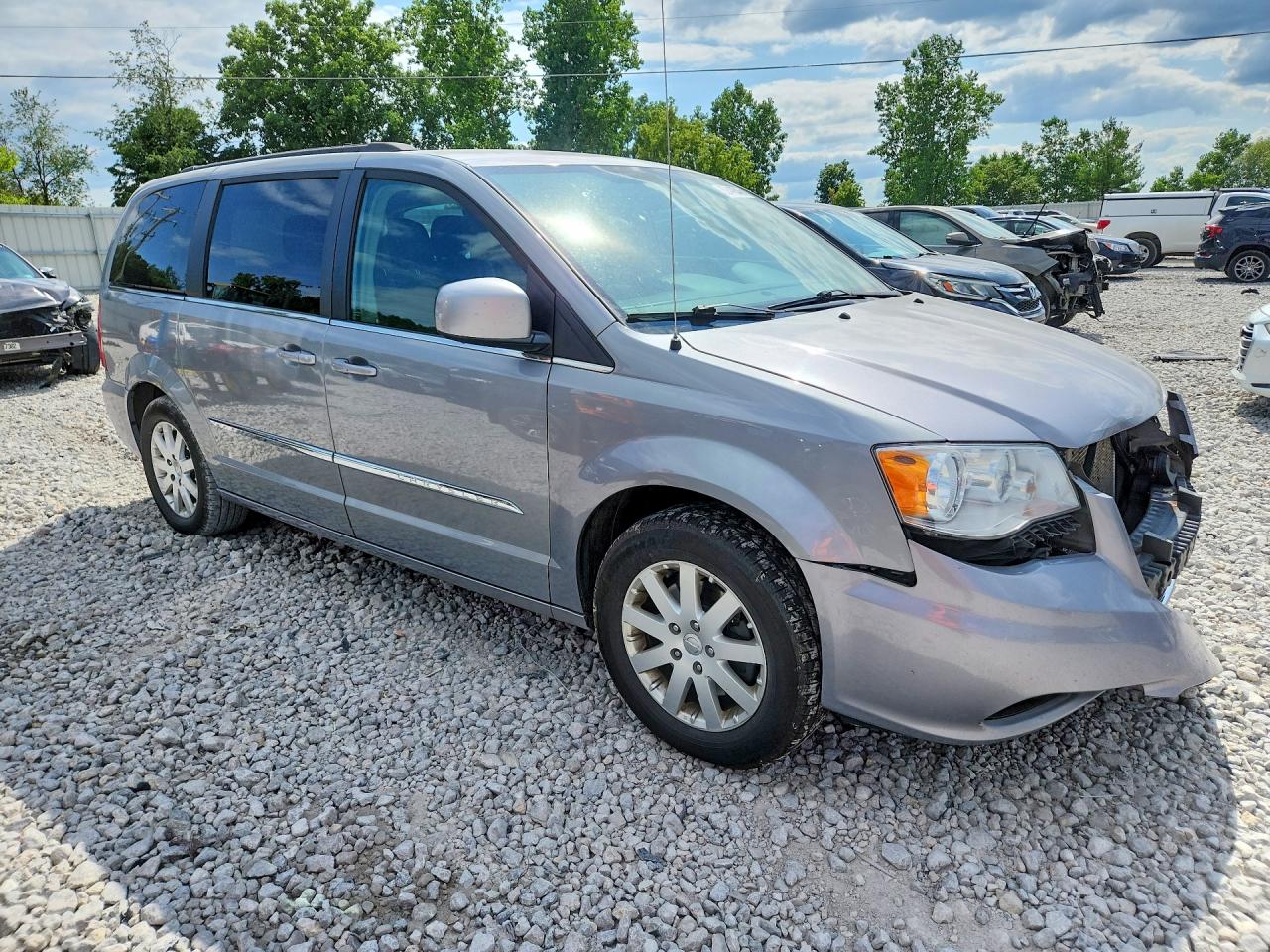 2015 Chrysler Town & Country Touring Серебряный vin: 2C4RC1BG0FR707595