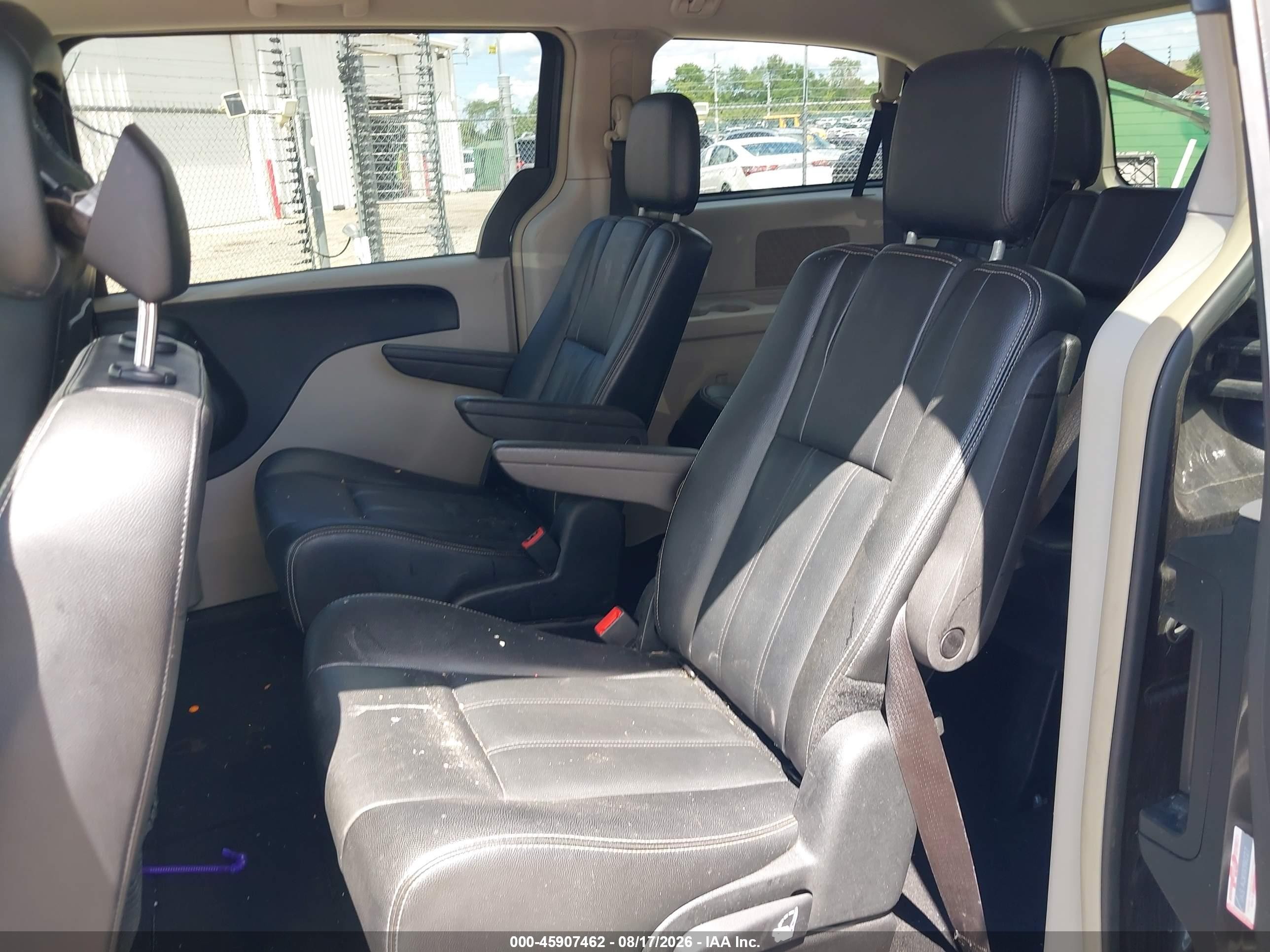 2015 Chrysler Town & Country Touring Gray vin: 2C4RC1BG0FR717639