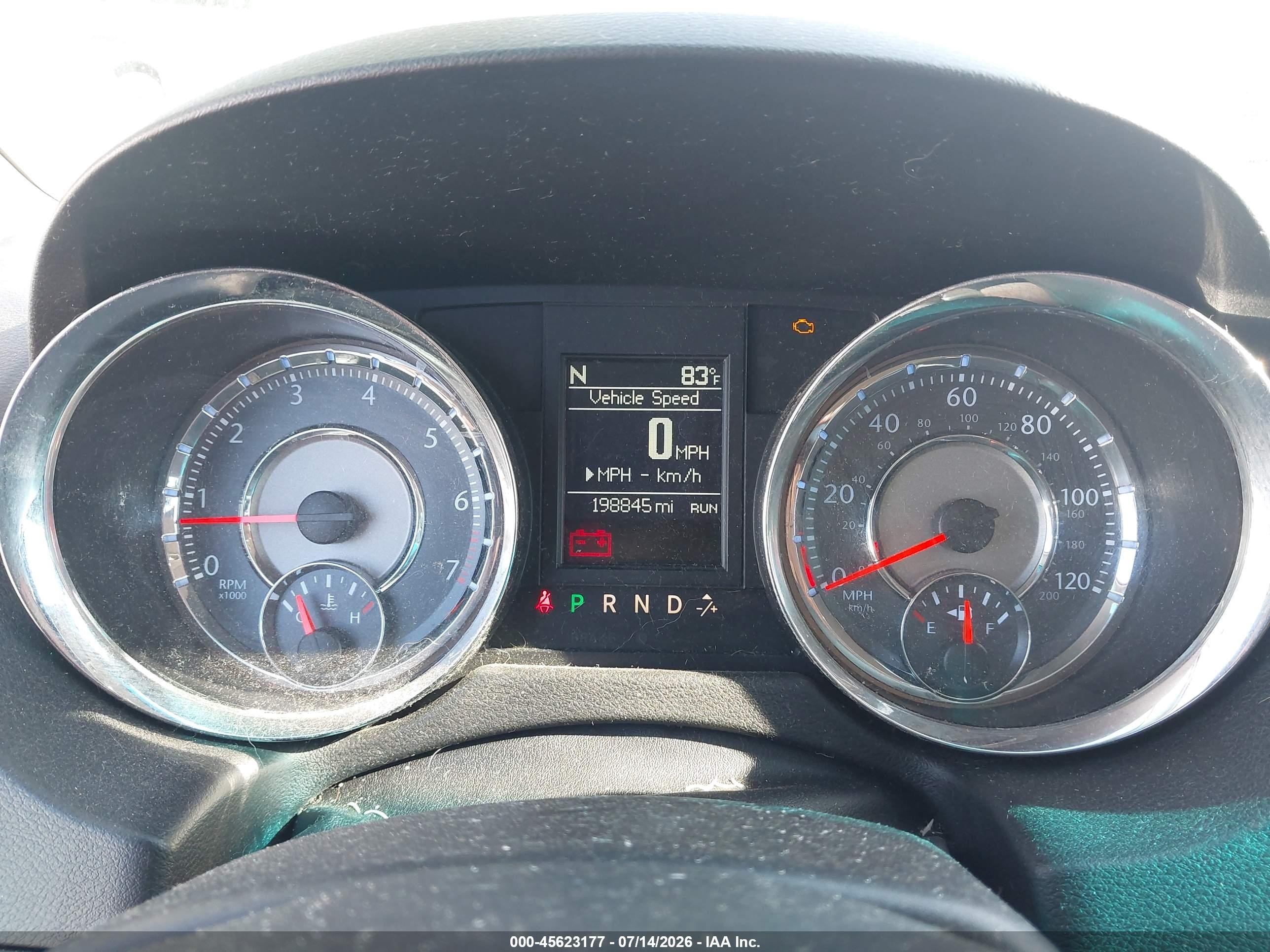 2015 Chrysler Town & Country Touring Серебряный vin: 2C4RC1BG0FR752178