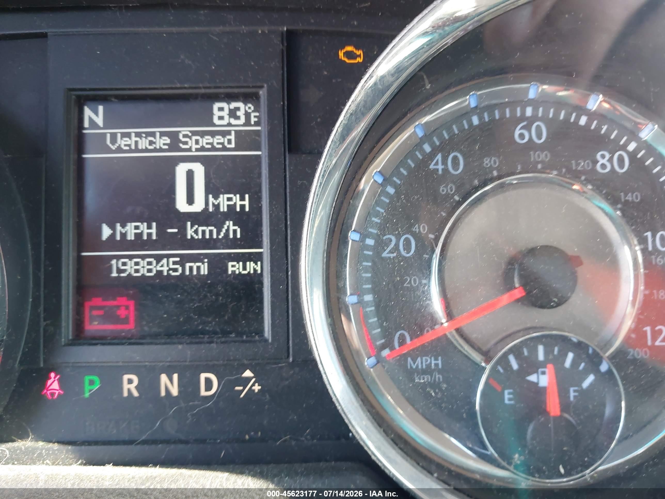 2015 Chrysler Town & Country Touring Серебряный vin: 2C4RC1BG0FR752178