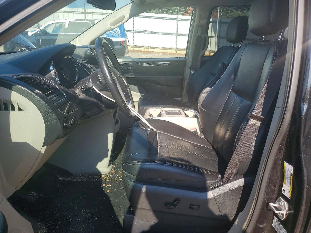 2016 Chrysler Town & Country Touring Black vin: 2C4RC1BG0GR199727