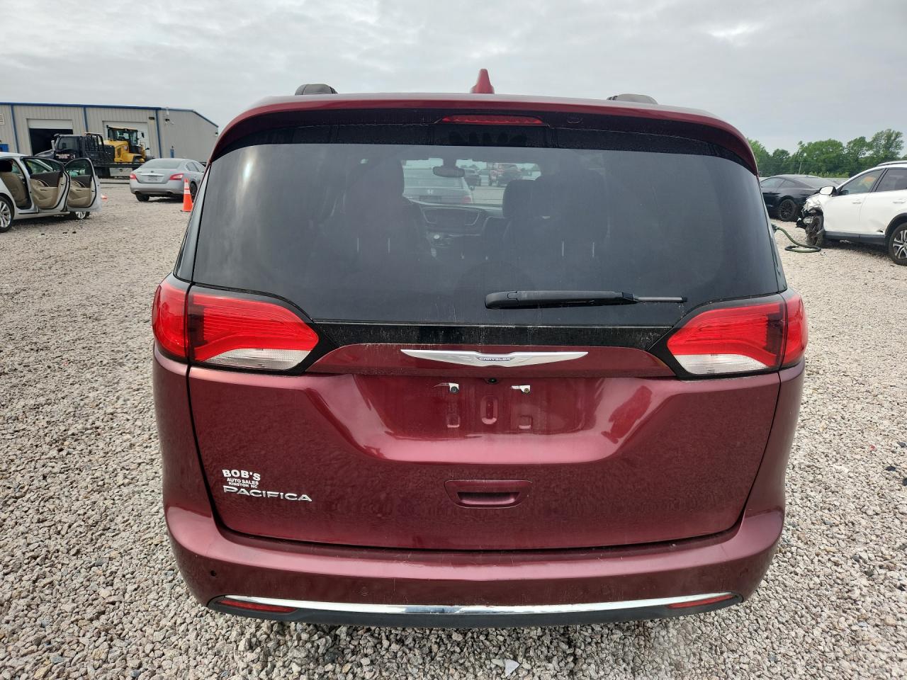 2017 Chrysler Pacifica Touring L Red vin: 2C4RC1BG0HR524166