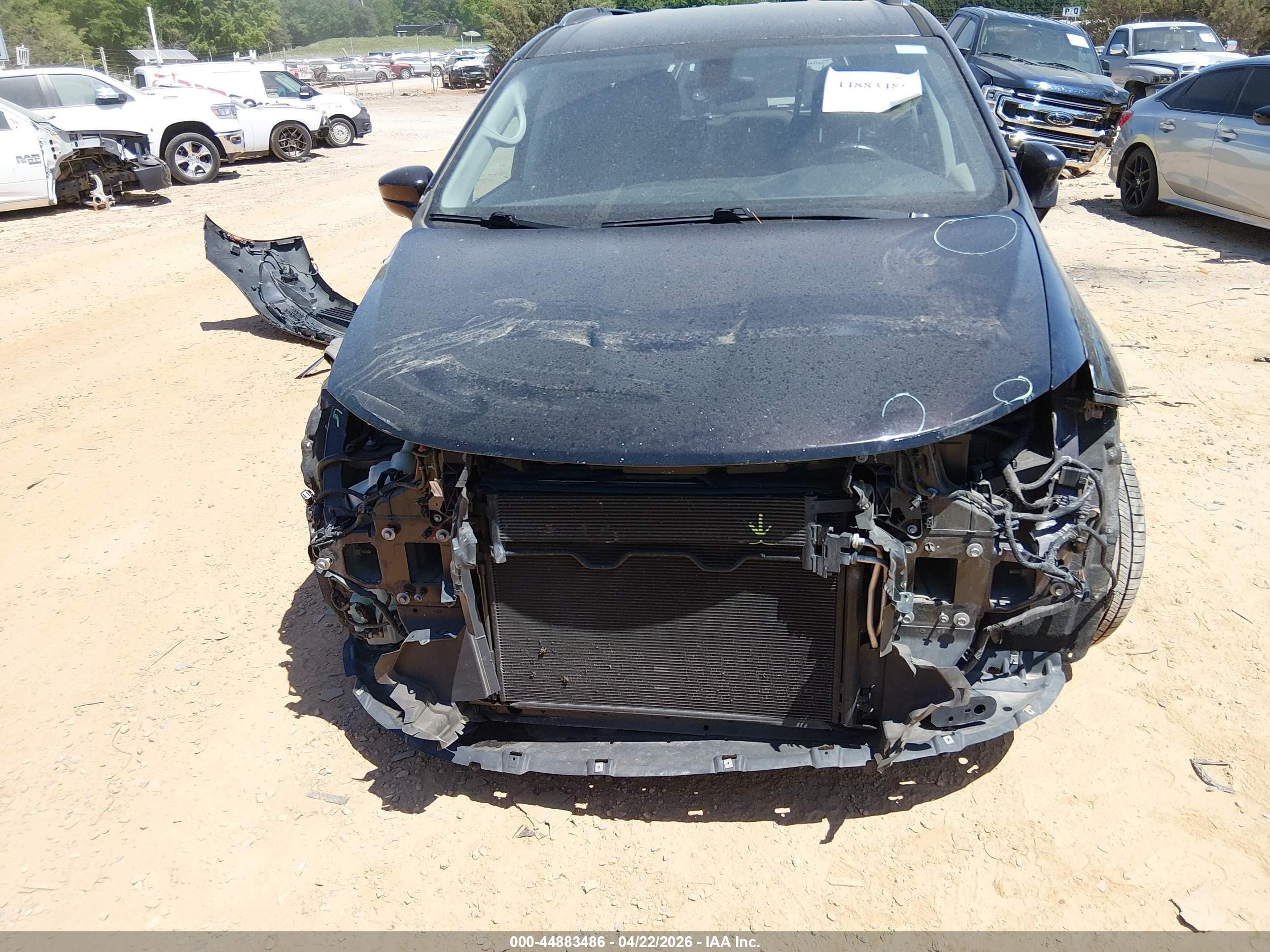 2018 Chrysler Pacifica Touring L Black vin: 2C4RC1BG0JR353599