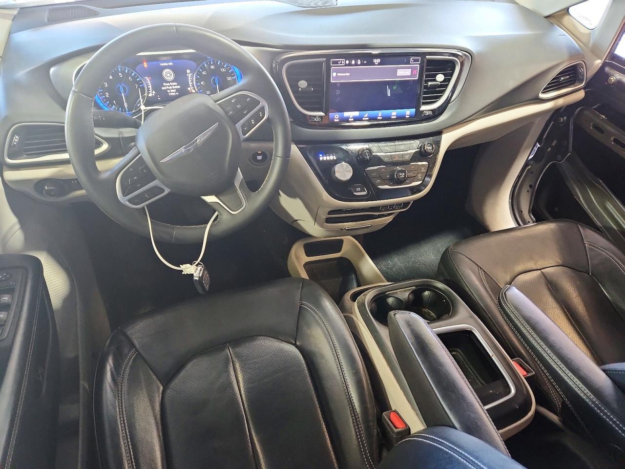 2022 Chrysler Pacifica Touring L Charcoal vin: 2C4RC1BG0NR158592
