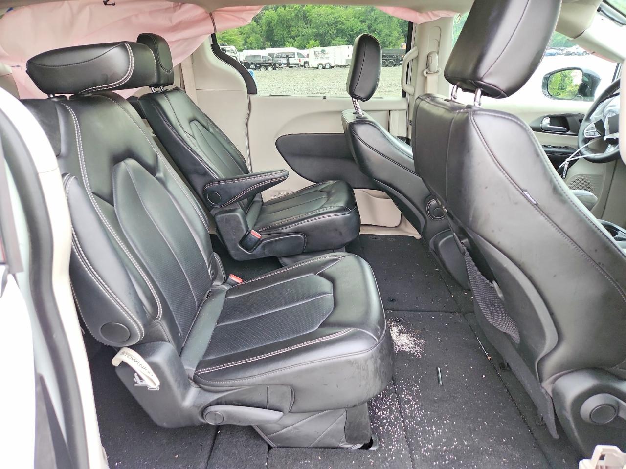 2024 Chrysler Pacifica Touring L Белый vin: 2C4RC1BG0RR119975