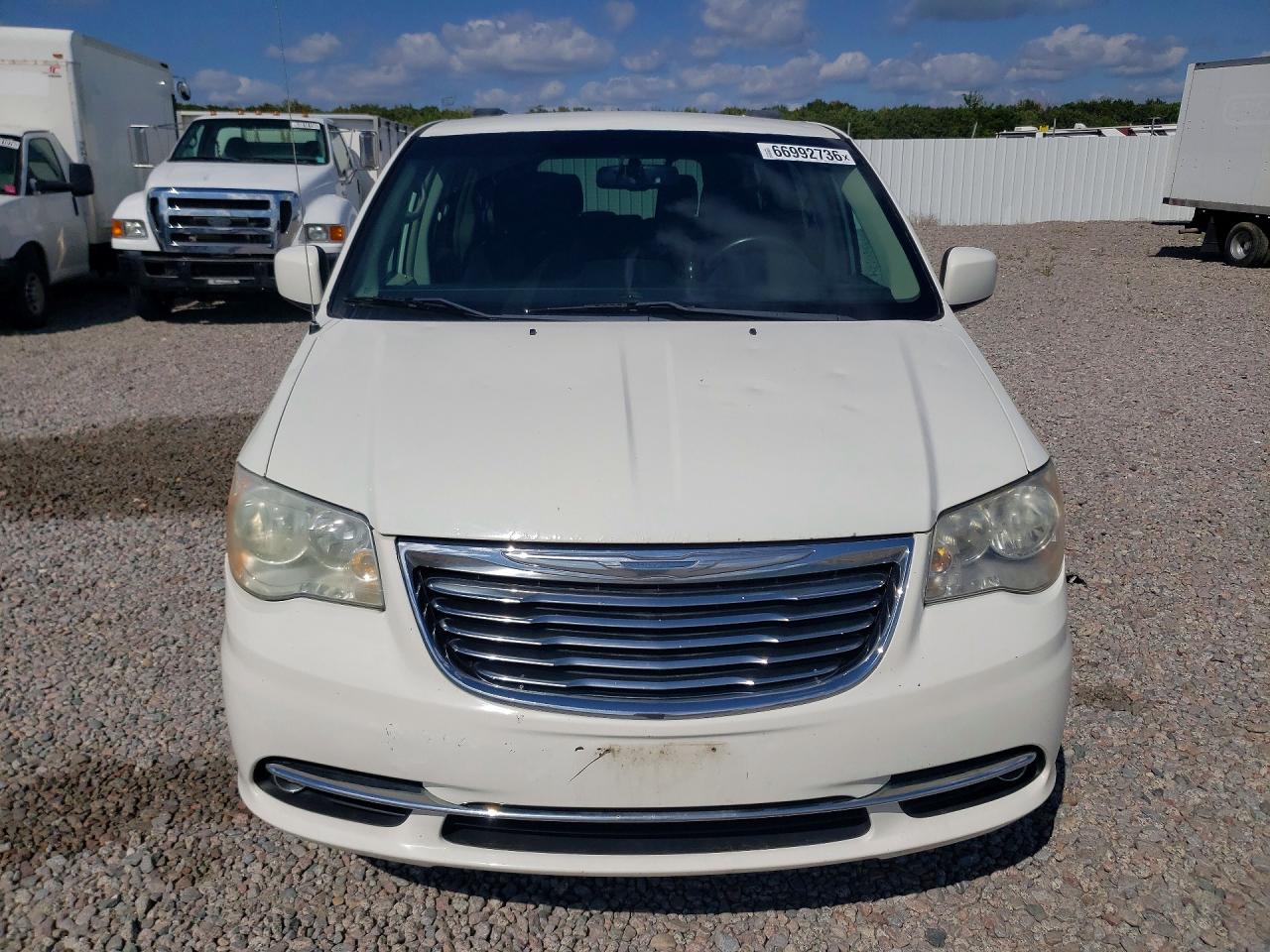 2012 Chrysler Town & Country Touring White vin: 2C4RC1BG1CR169873