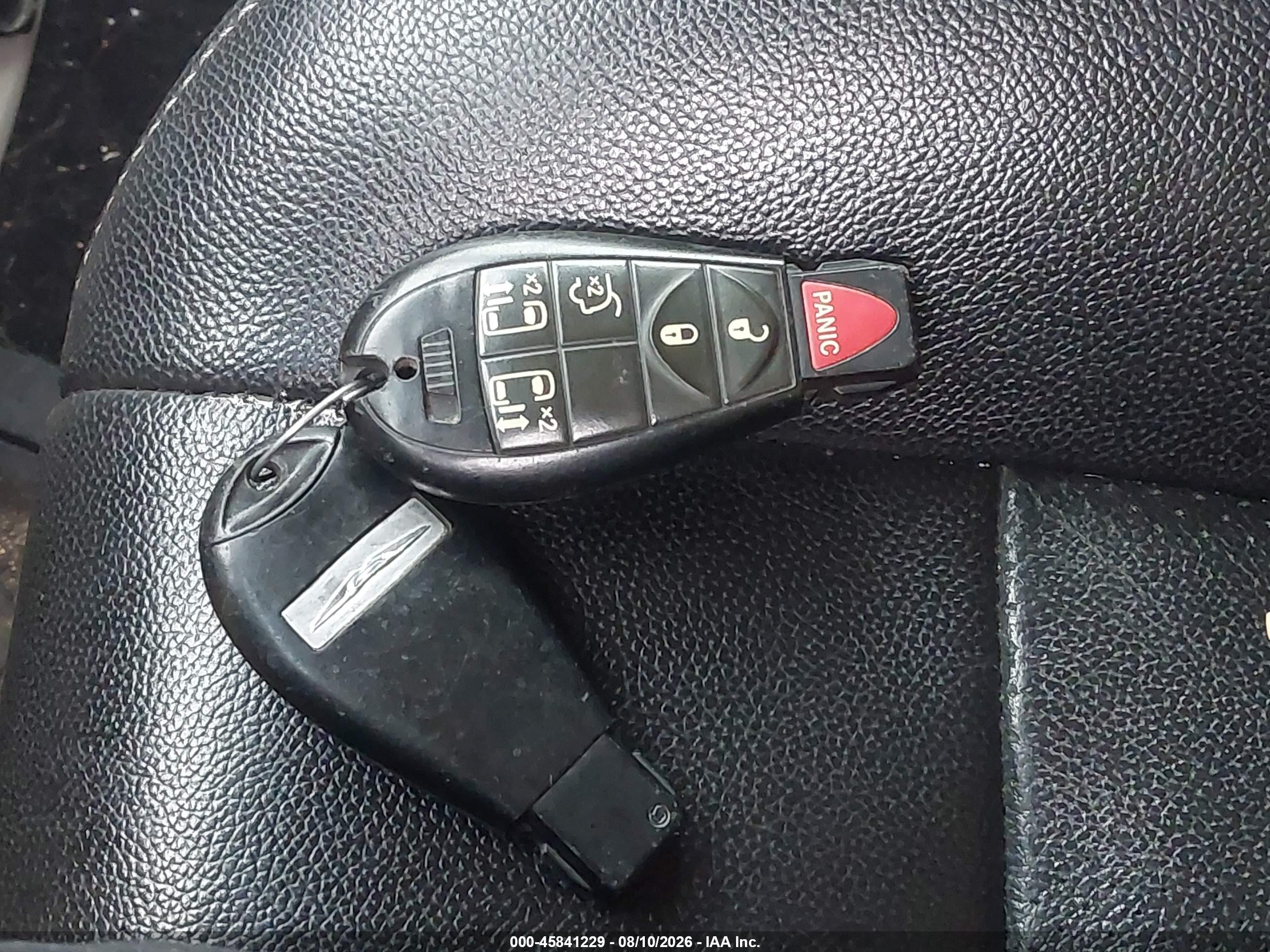 2012 Chrysler Town & Country Touring Серебряный vin: 2C4RC1BG1CR293299