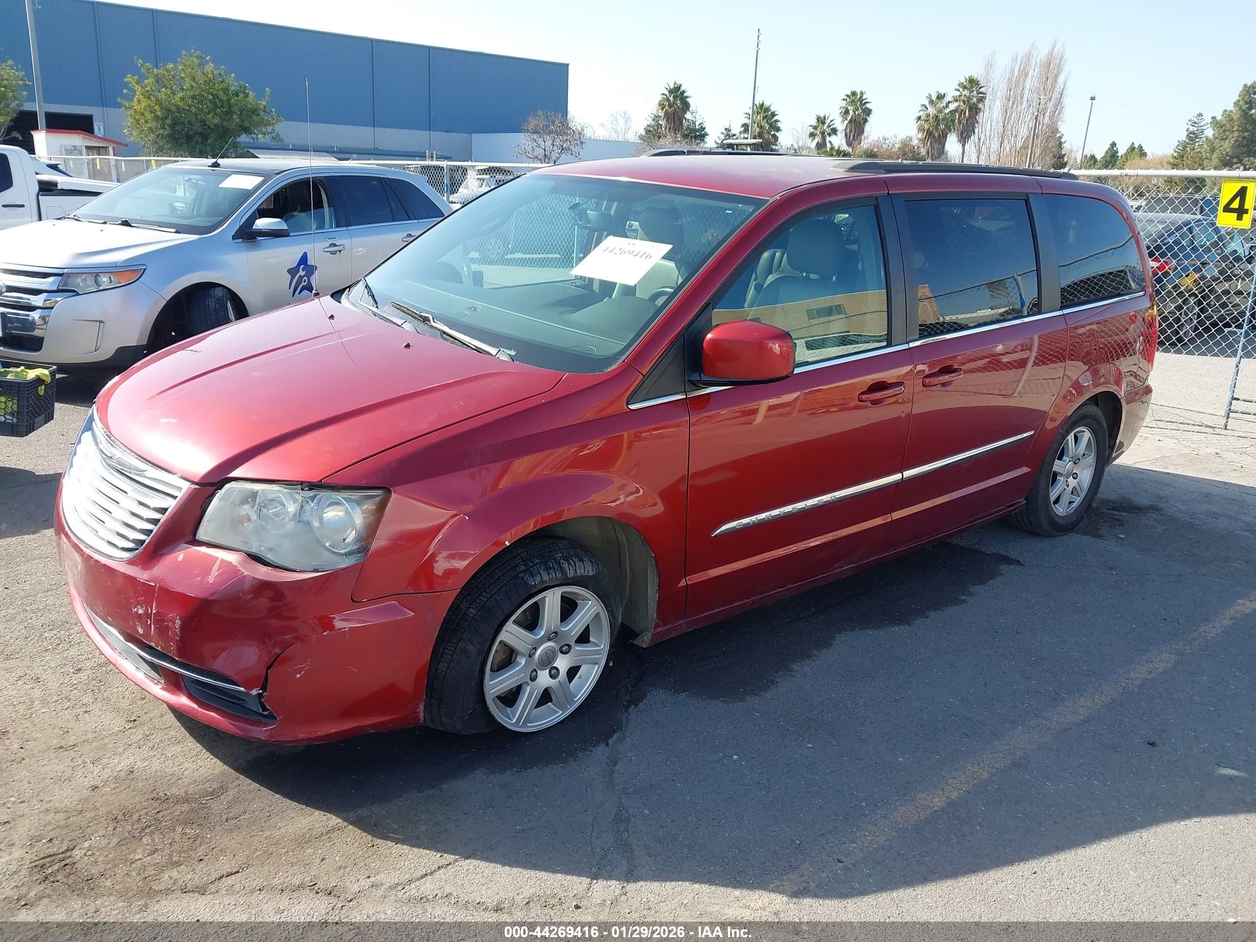2012 Chrysler Town & Country Touring Maroon vin: 2C4RC1BG1CR362802