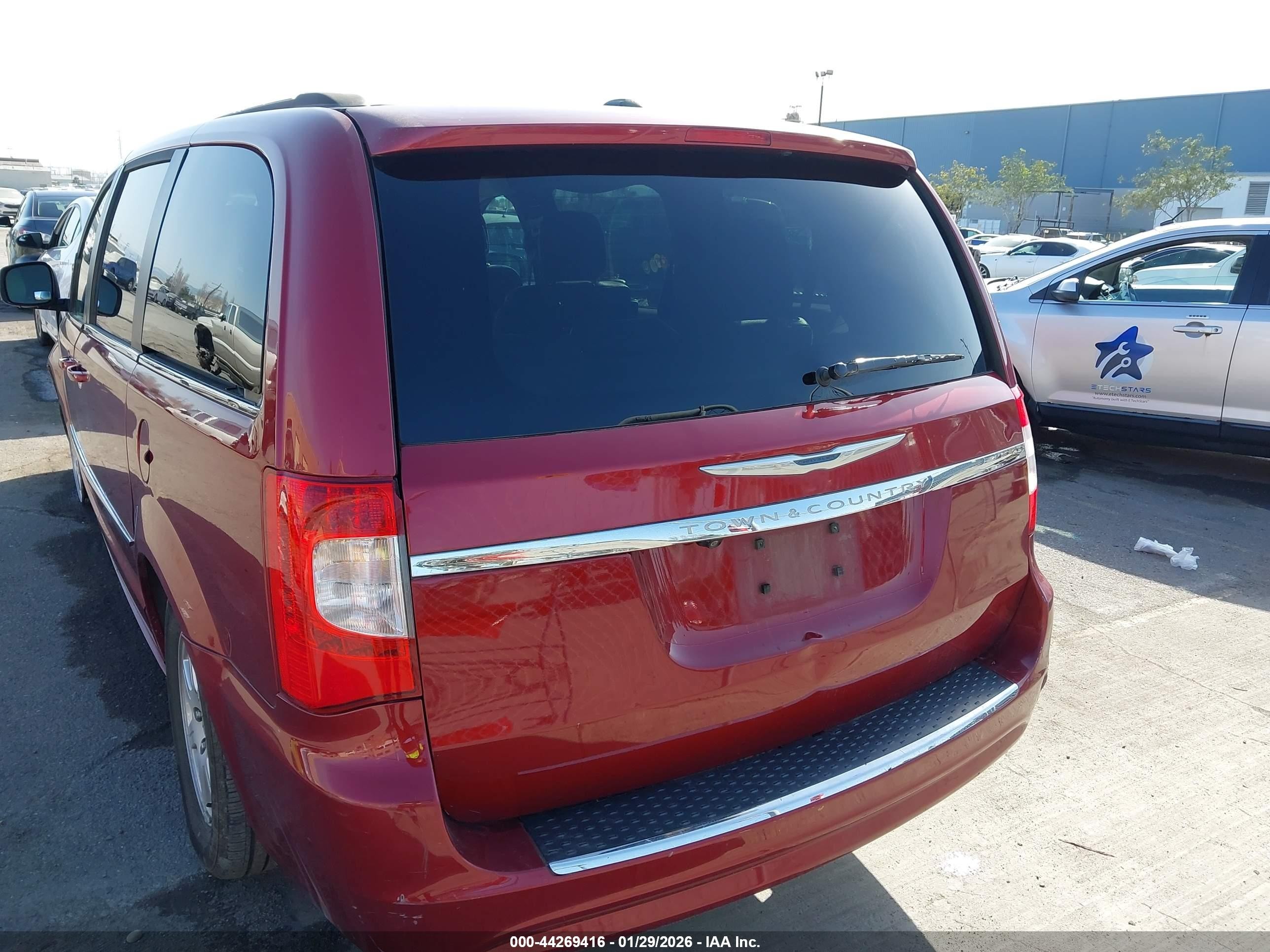 2012 Chrysler Town & Country Touring Maroon vin: 2C4RC1BG1CR362802