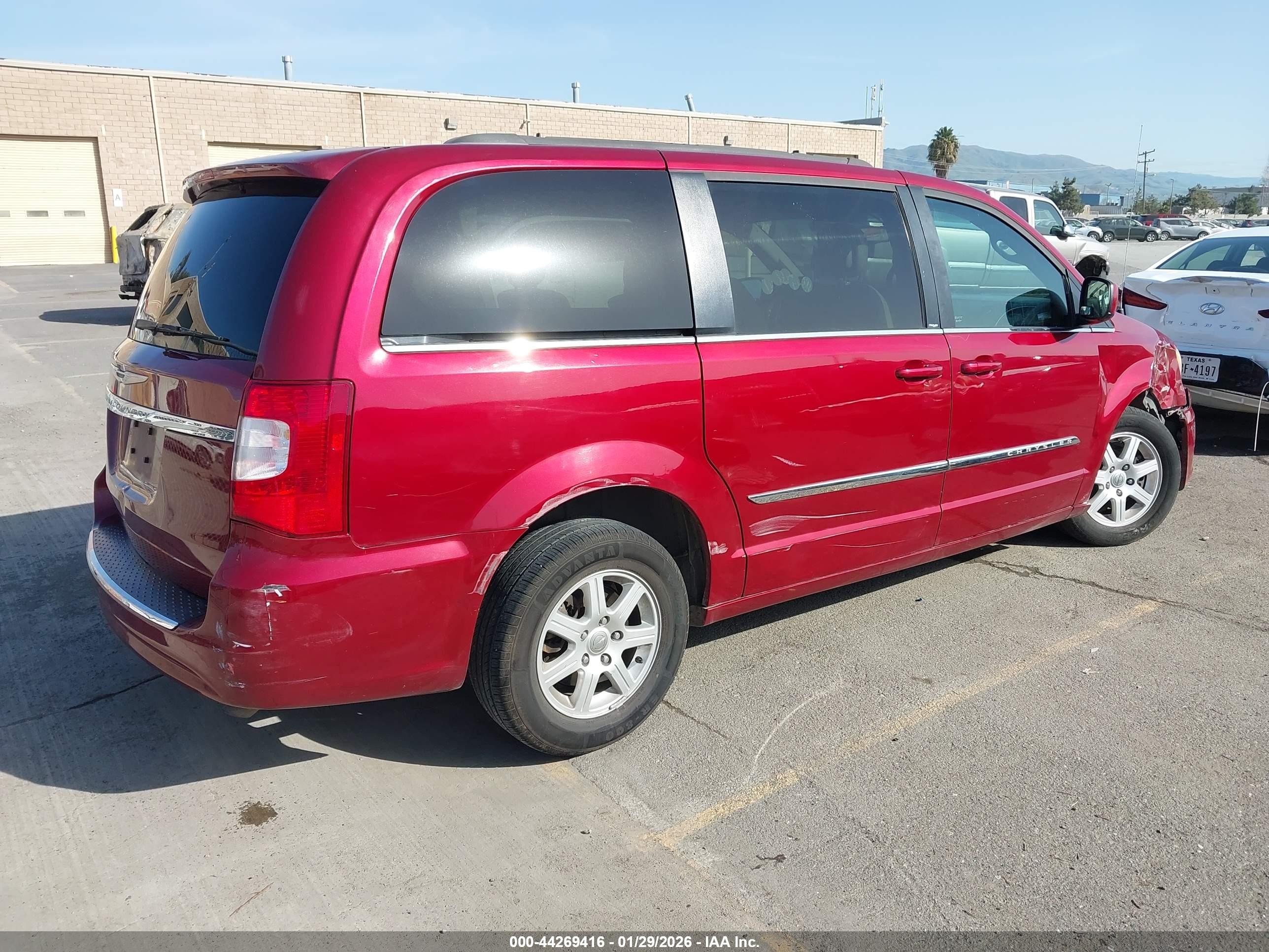 2012 Chrysler Town & Country Touring Maroon vin: 2C4RC1BG1CR362802