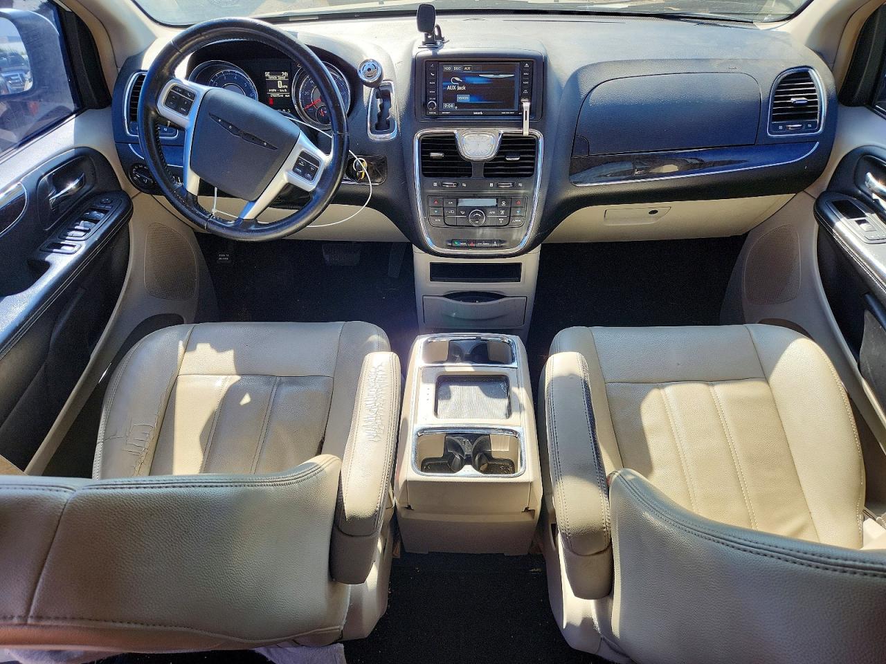 2013 Chrysler Town & Country Touring White vin: 2C4RC1BG1DR529404
