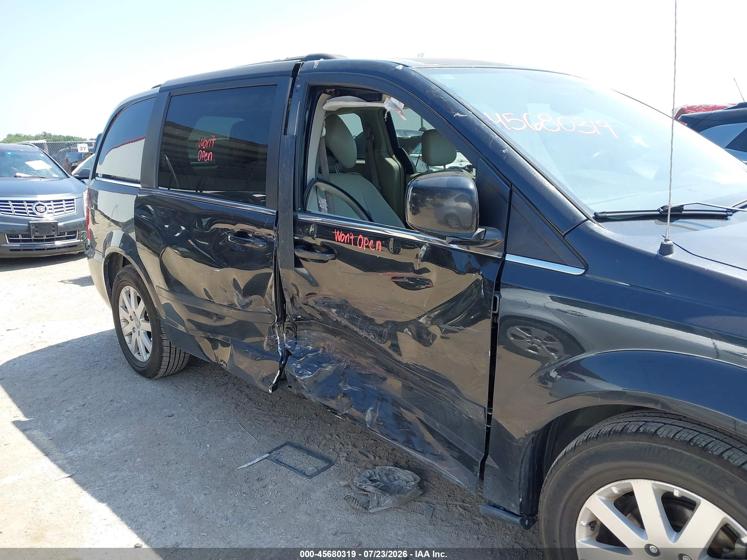 2013 Chrysler Town & Country Touring Black vin: 2C4RC1BG1DR722992