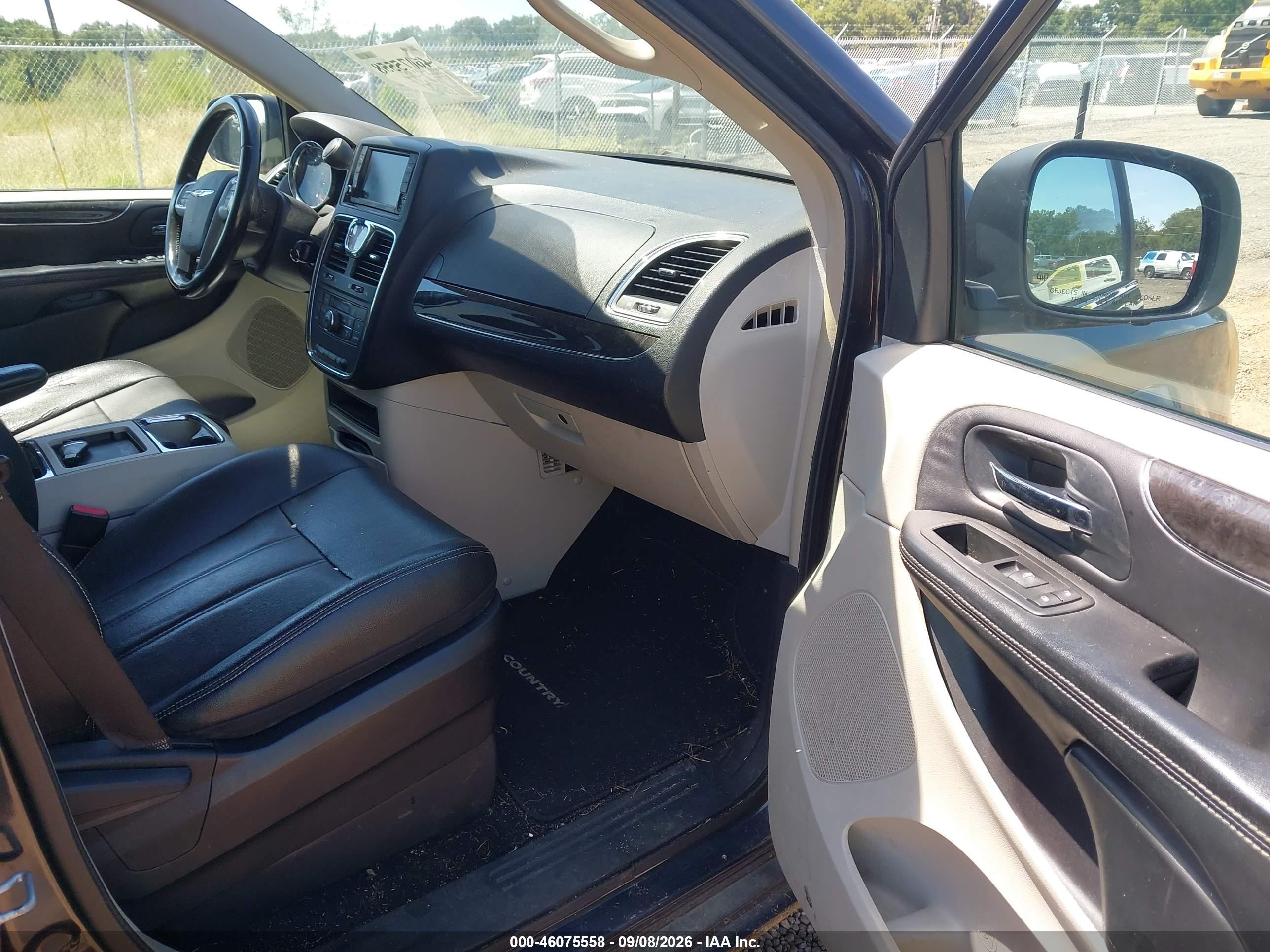 2013 Chrysler Town & Country Touring Navy vin: 2C4RC1BG1DR744765