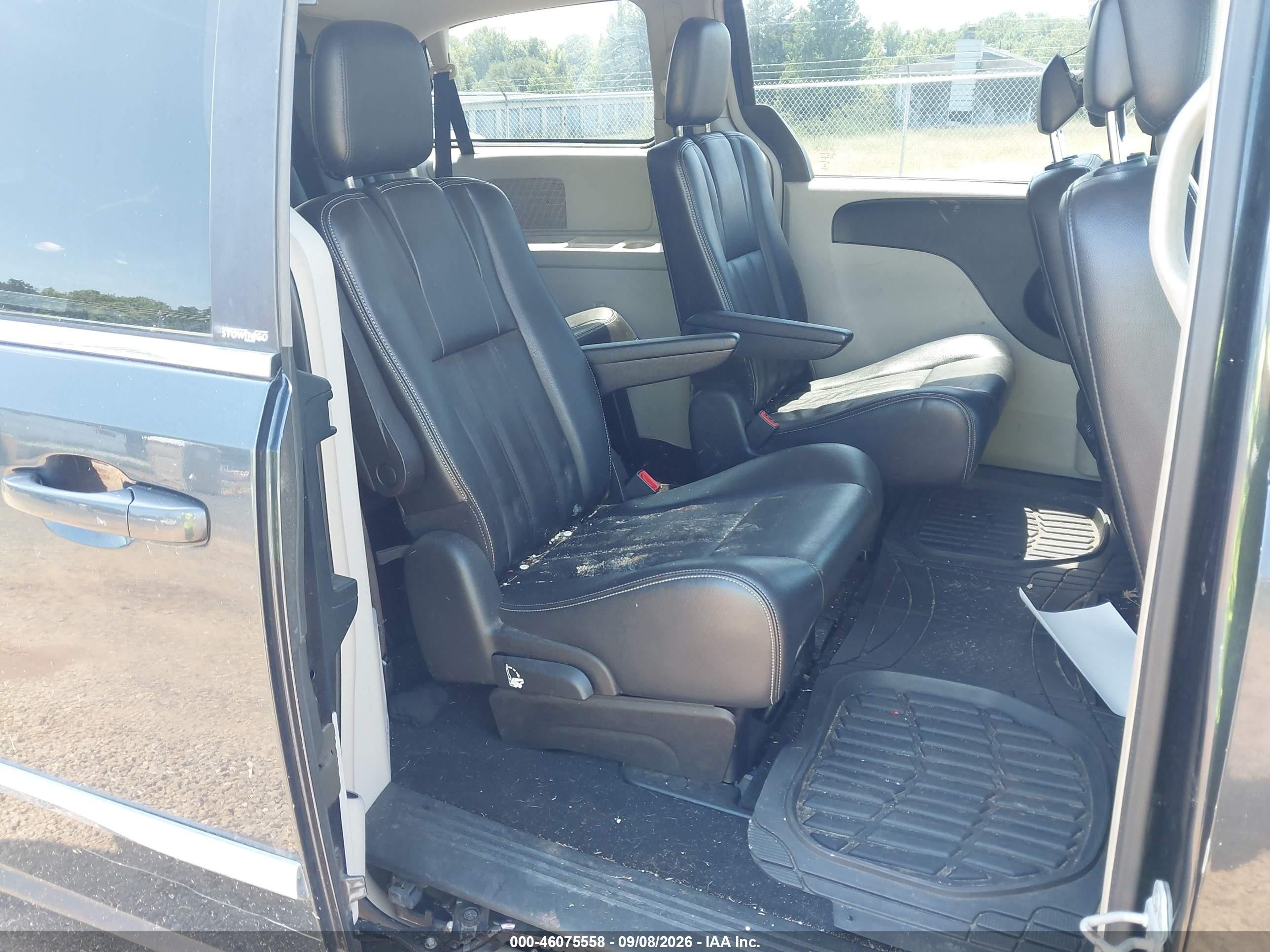 2013 Chrysler Town & Country Touring Navy vin: 2C4RC1BG1DR744765