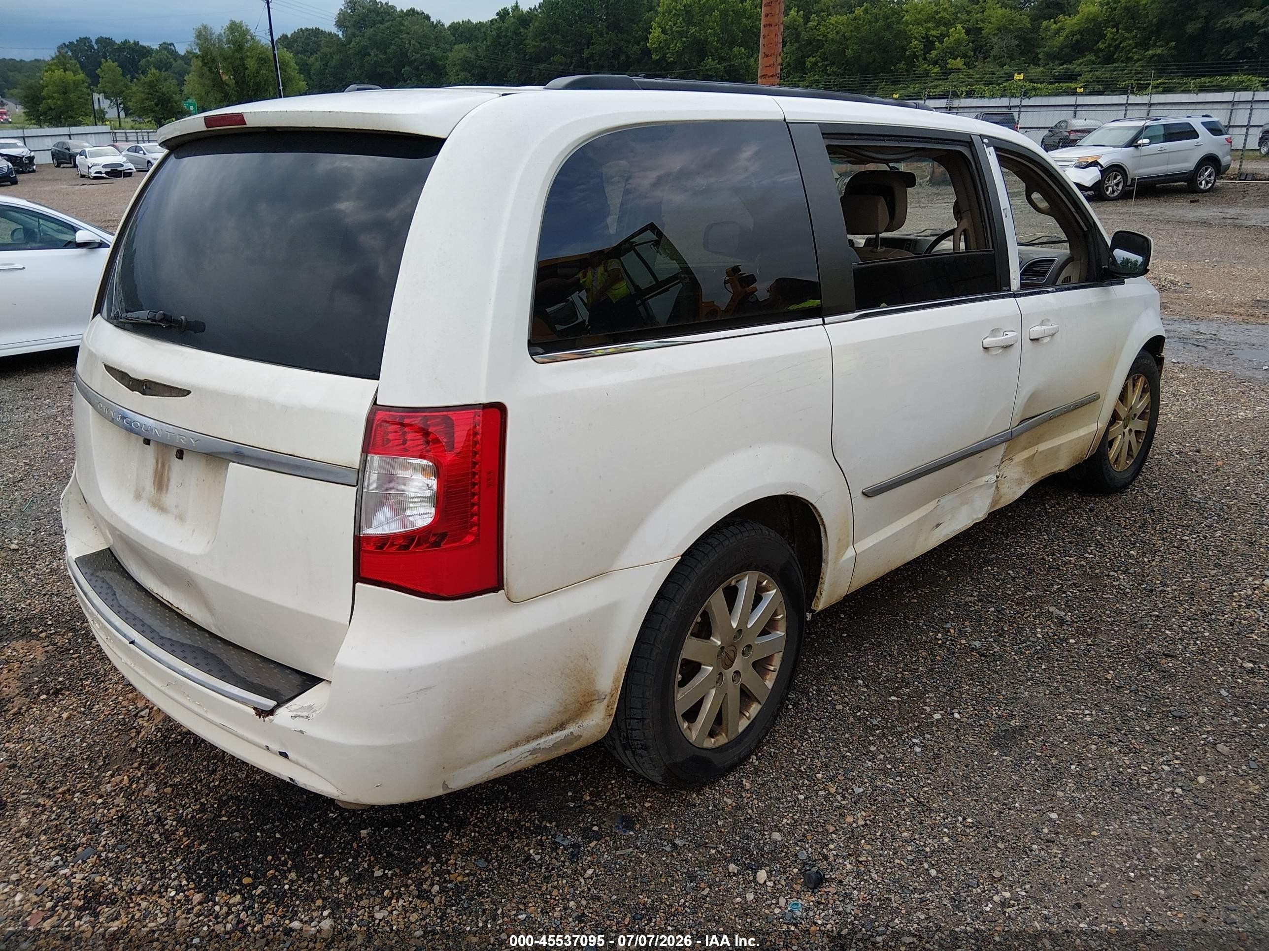2013 Chrysler Town & Country Touring Белый vin: 2C4RC1BG1DR755264