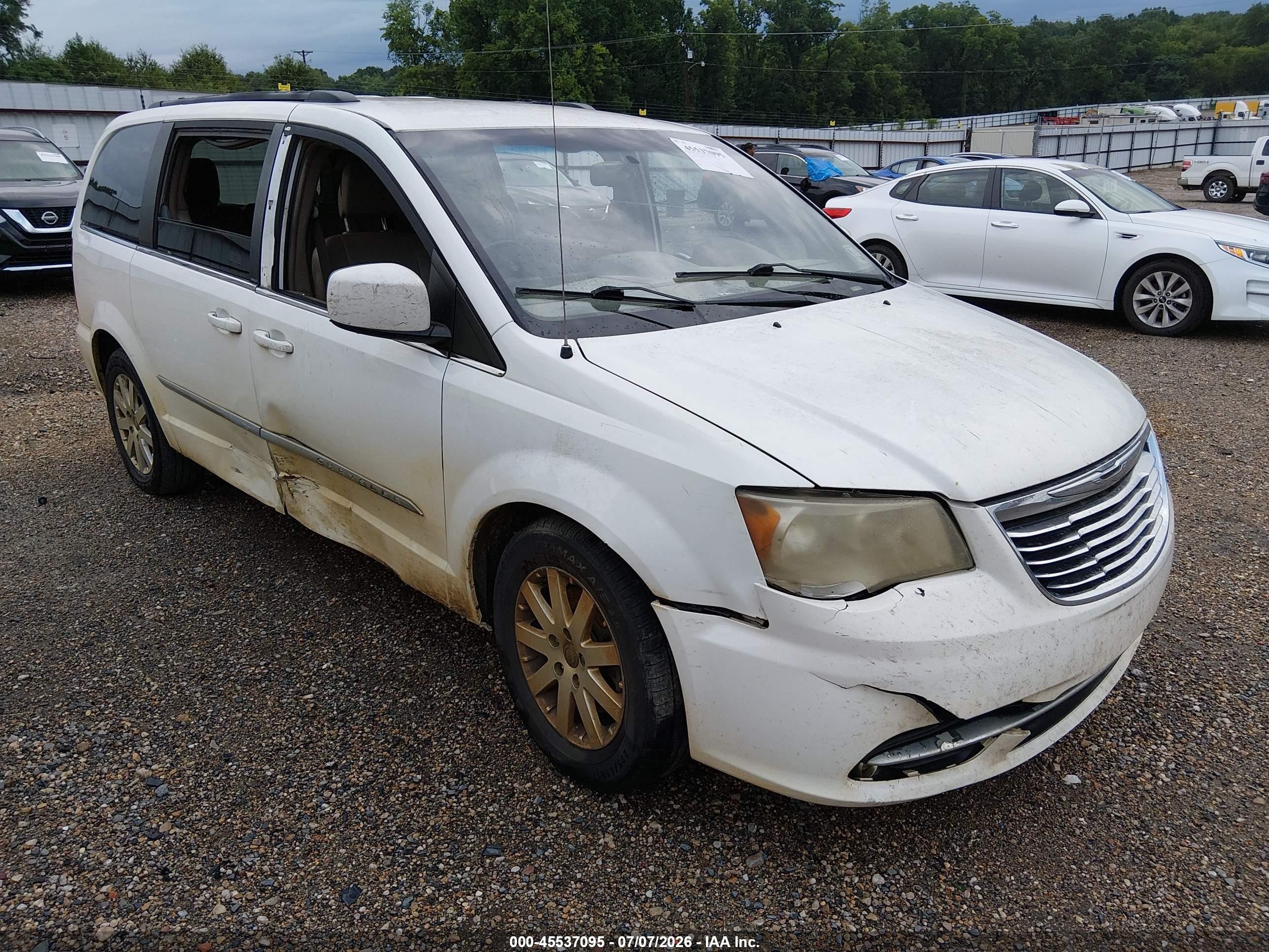 2013 Chrysler Town & Country Touring White vin: 2C4RC1BG1DR755264
