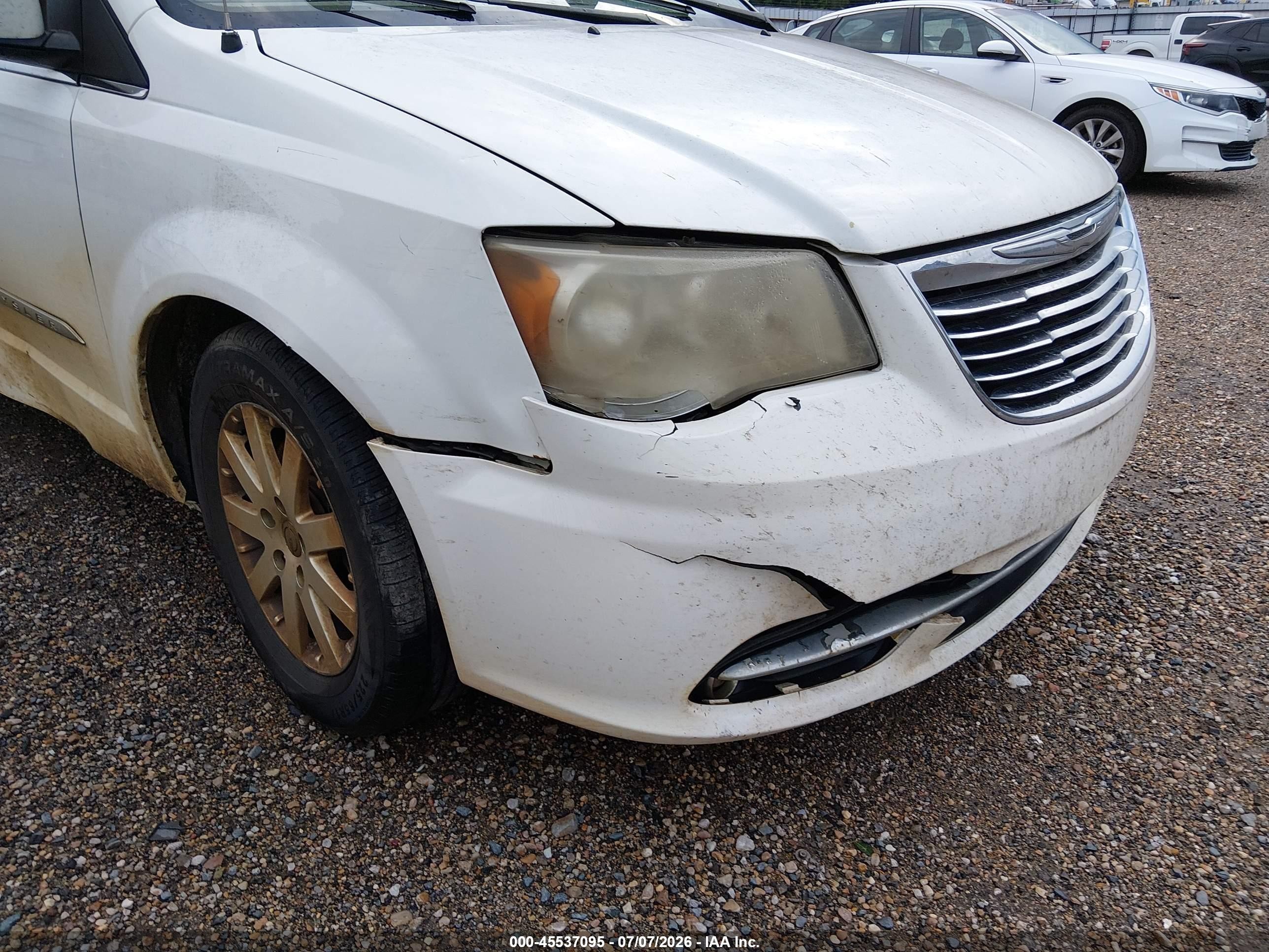 2013 Chrysler Town & Country Touring Белый vin: 2C4RC1BG1DR755264